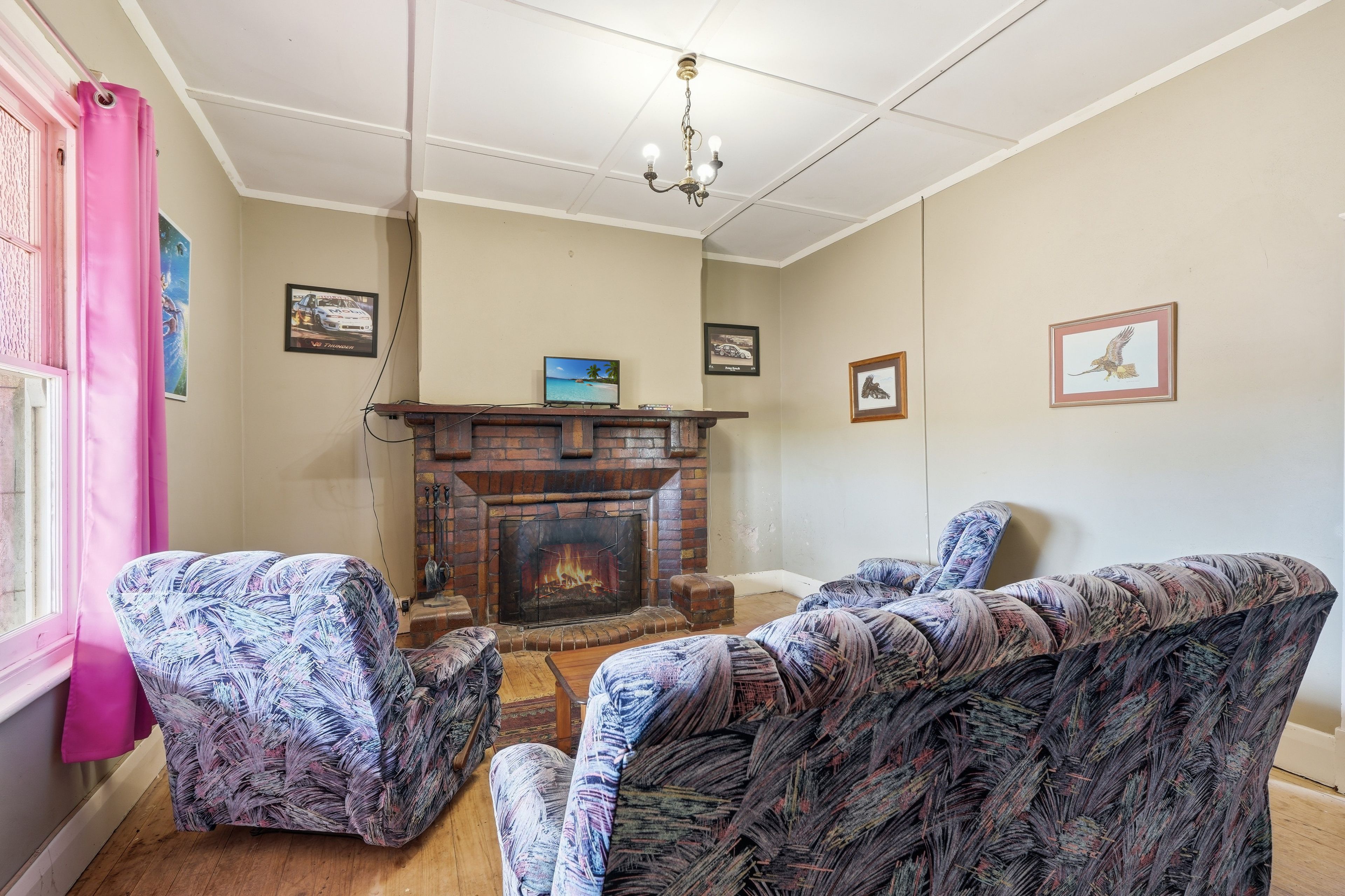 155 Molineux Road. — photo 7 of 30
