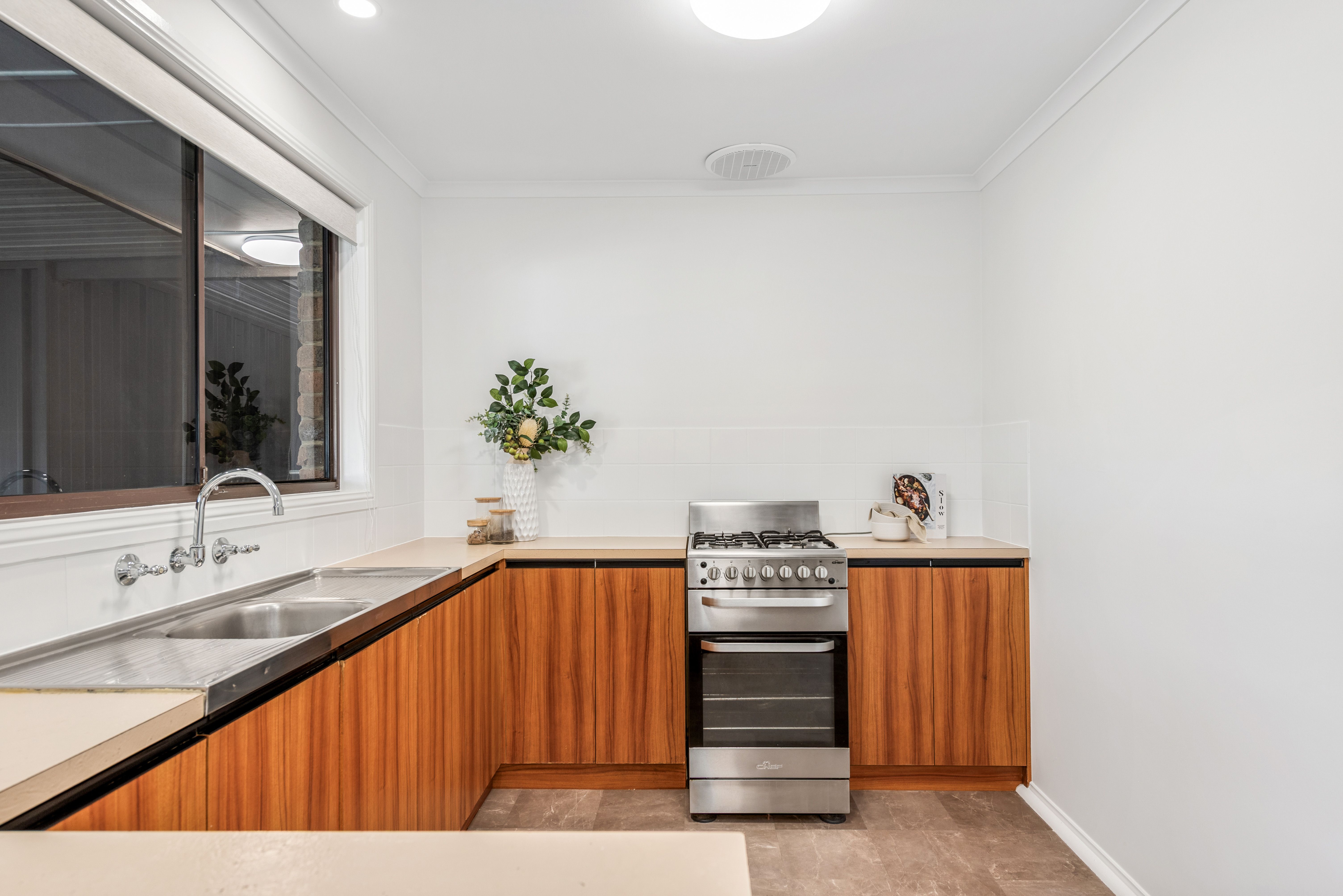7 Dridan Crescent — photo 9 of 24