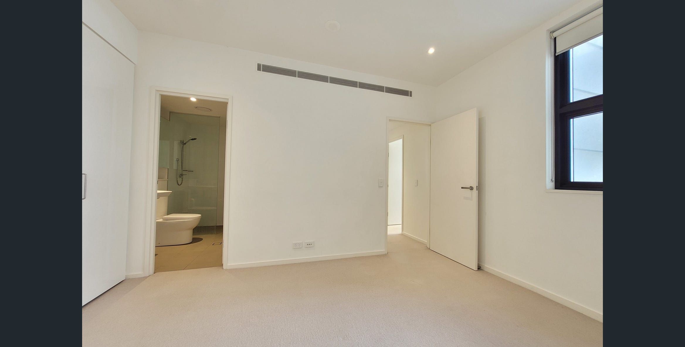 109/8 Saunders Close — photo 5 of 10