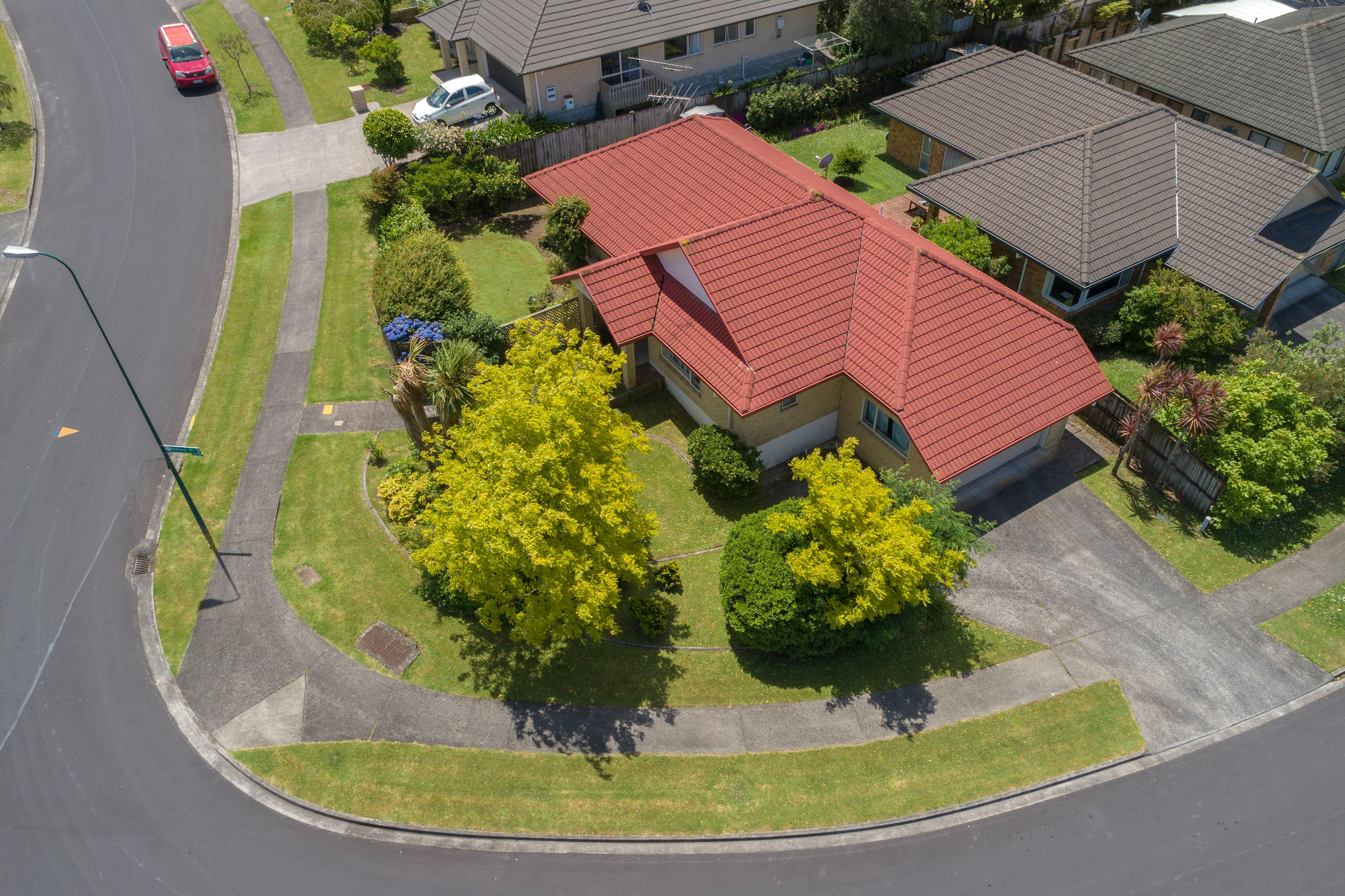 2 Menen Place, The Gardens, Manukau City