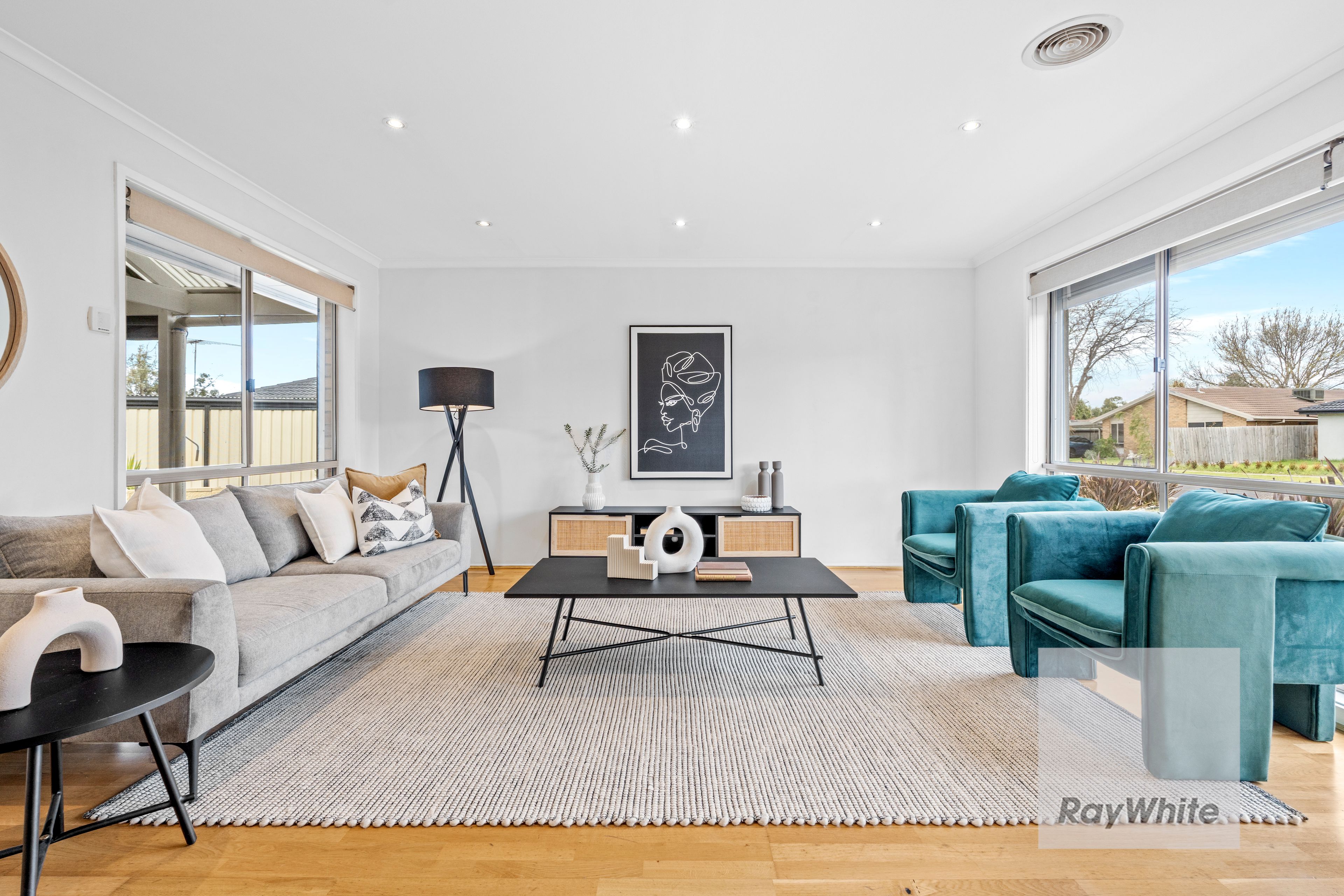 1 Monterey Court, Mill Park, VIC 3082