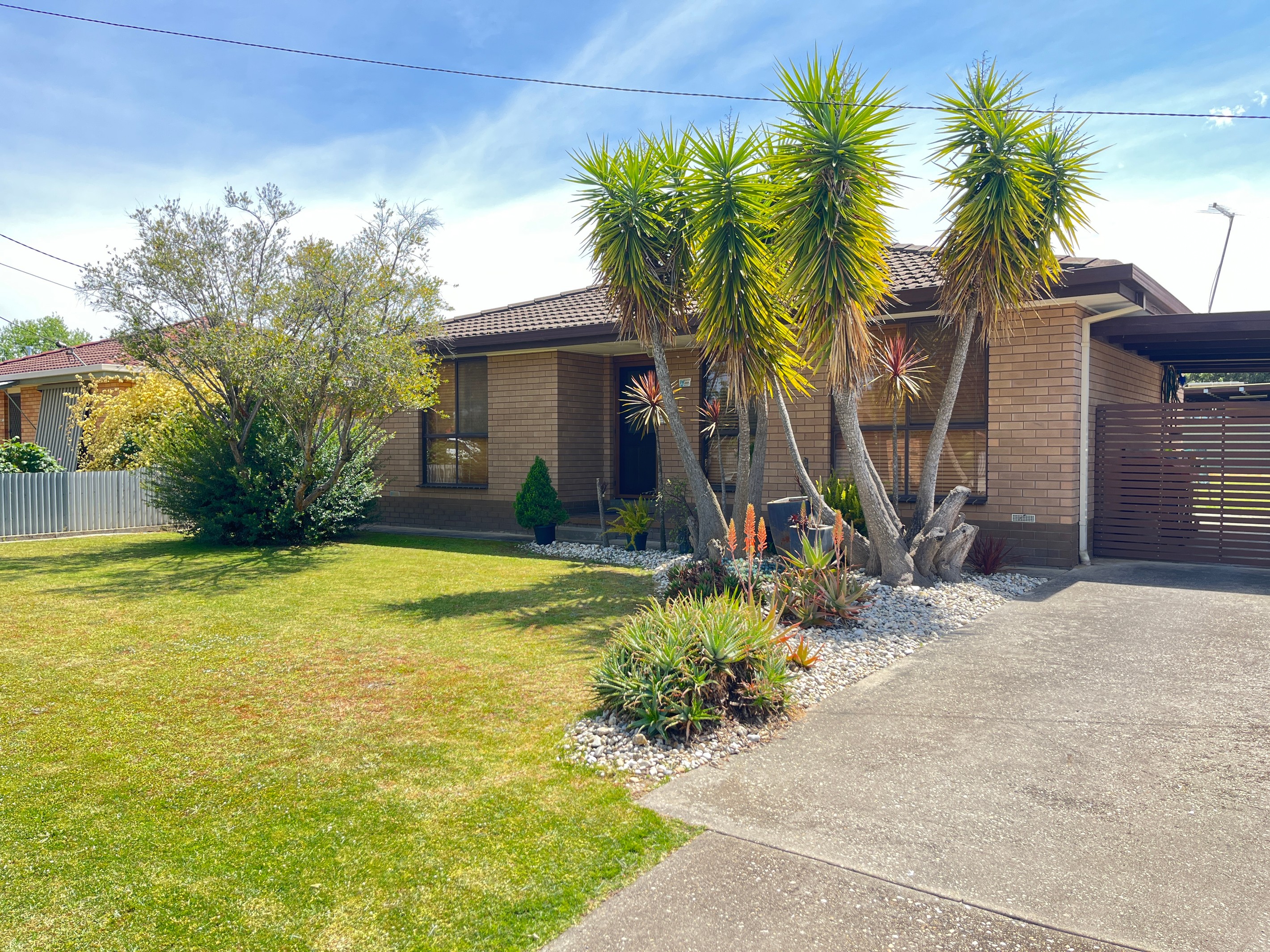 396 Sandrina Drive, Lavington, NSW 2641
