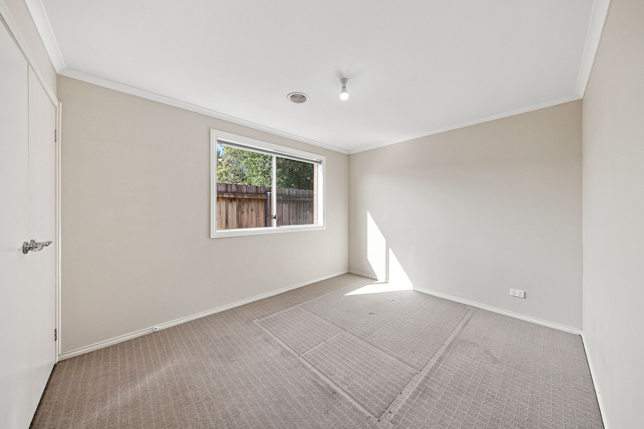 11/220-222 Monahans Road — photo 10 of 13