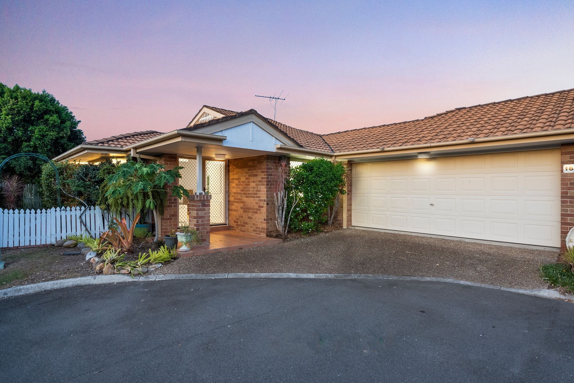 16/28 Holmead Road, Eight Mile Plains, QLD 4113