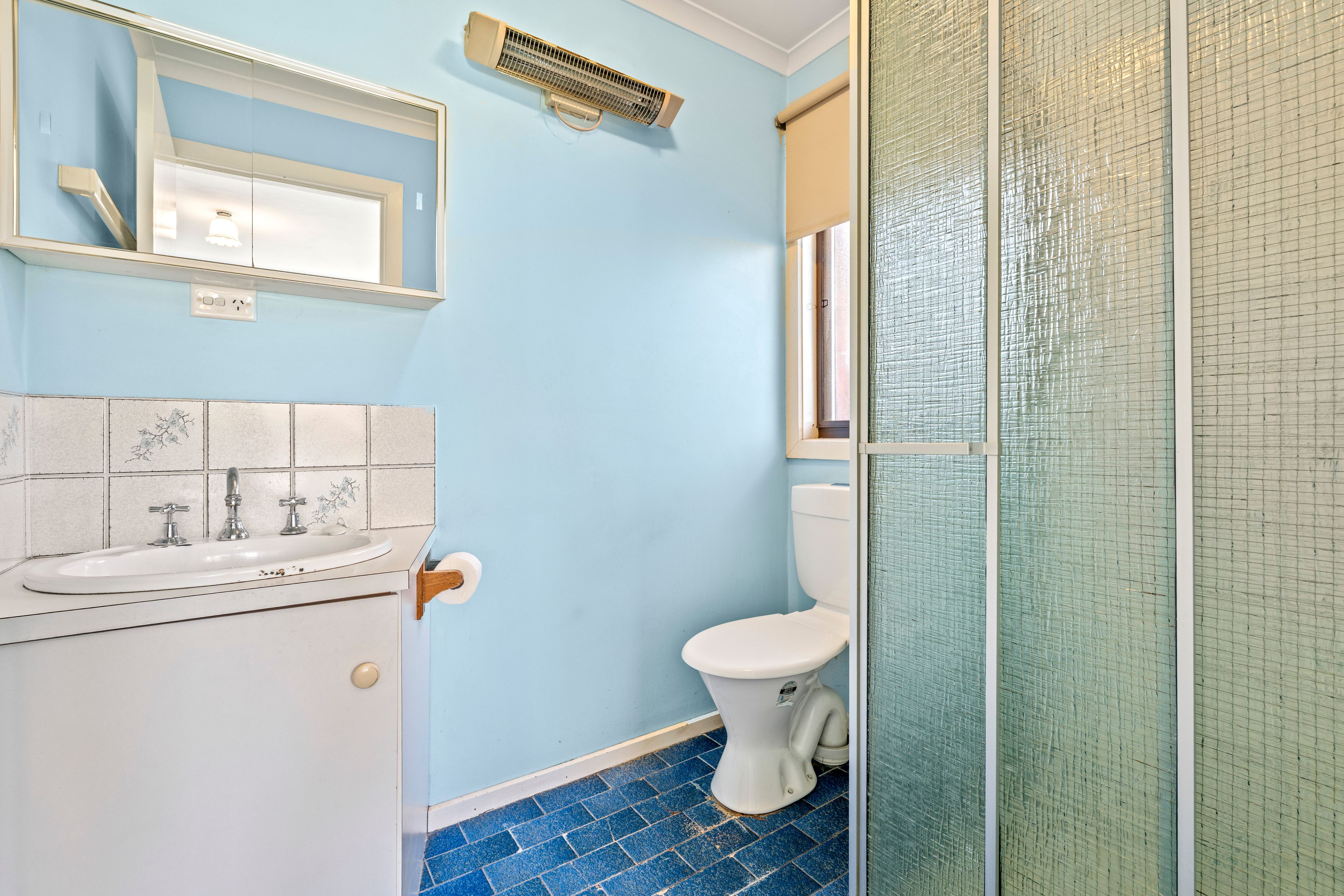 12 Penrith Crescent — photo 9 of 16