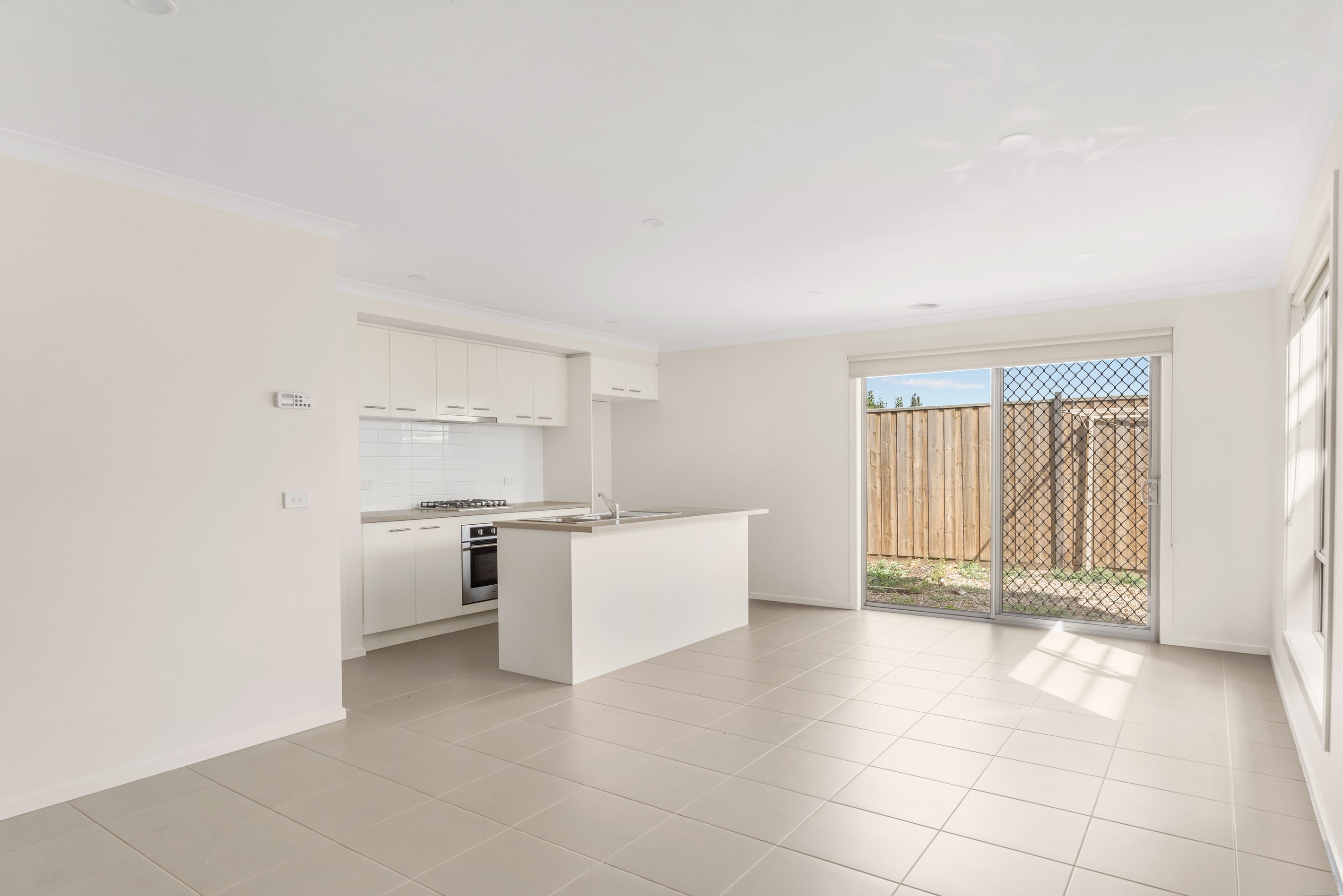 6 Azolla Avenue, Werribee, VIC 3030