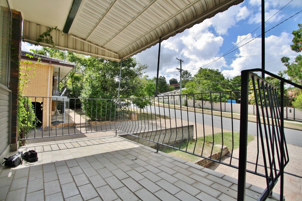 1/59 Crown Street, Holland Park West, QLD 4121