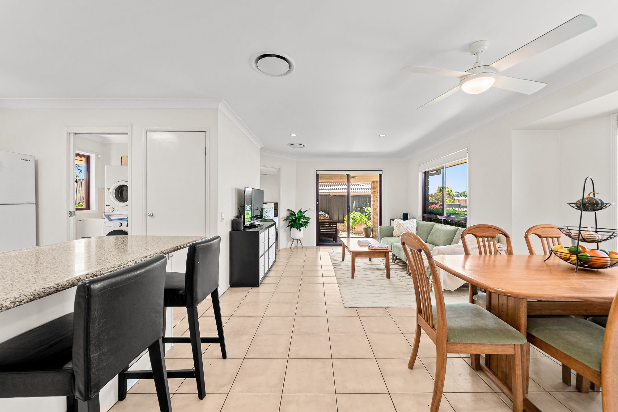 3/30 Lindeman Place — photo 9 of 21