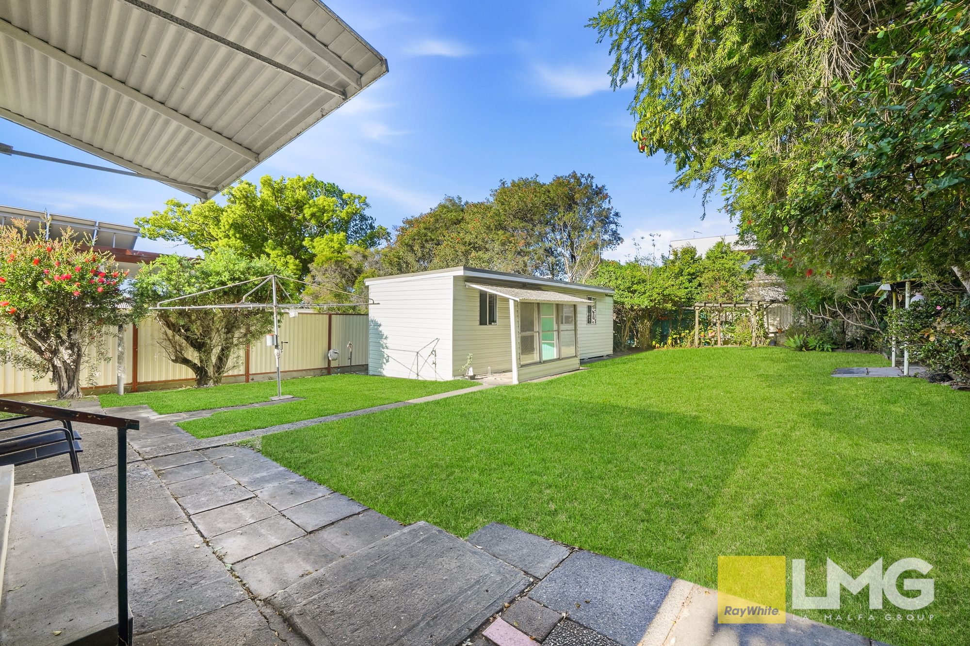 208 Harrow Road — photo 18 of 20