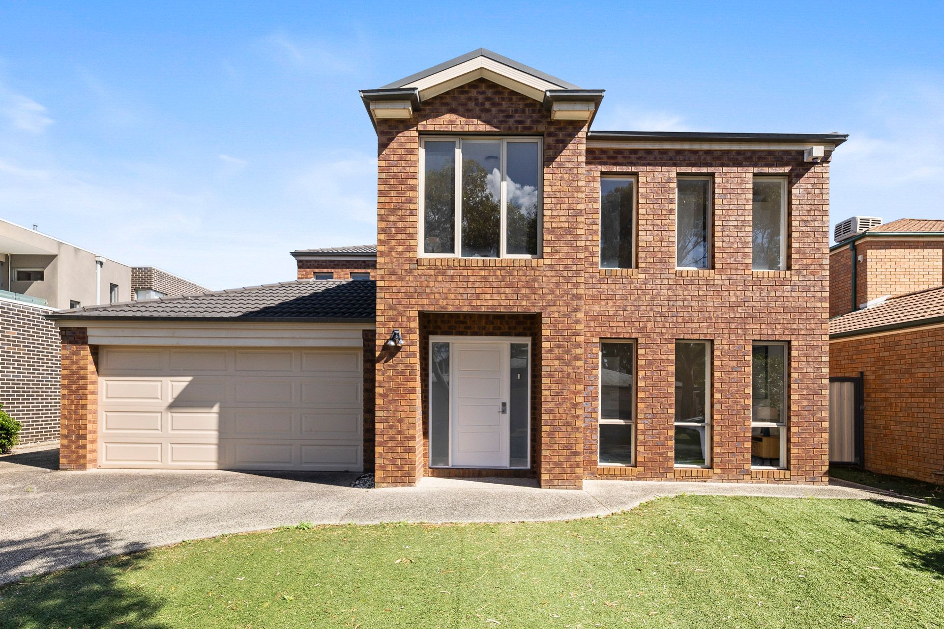 15 Karl Court — photo from Ray White Southbank | Melbourne City