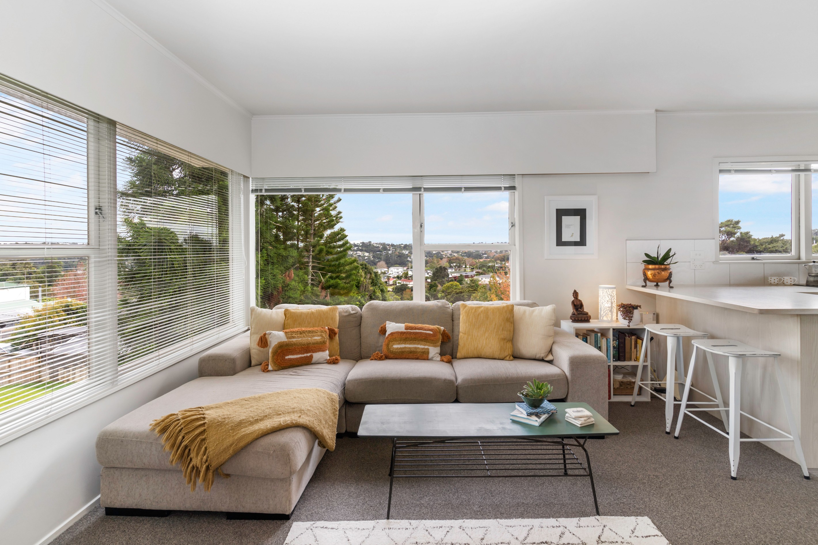 2/23 Seaview Road, Glenfield, North Shore City