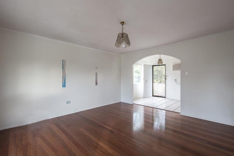 35 Alderbaran Drive, Kingston, QLD 4114