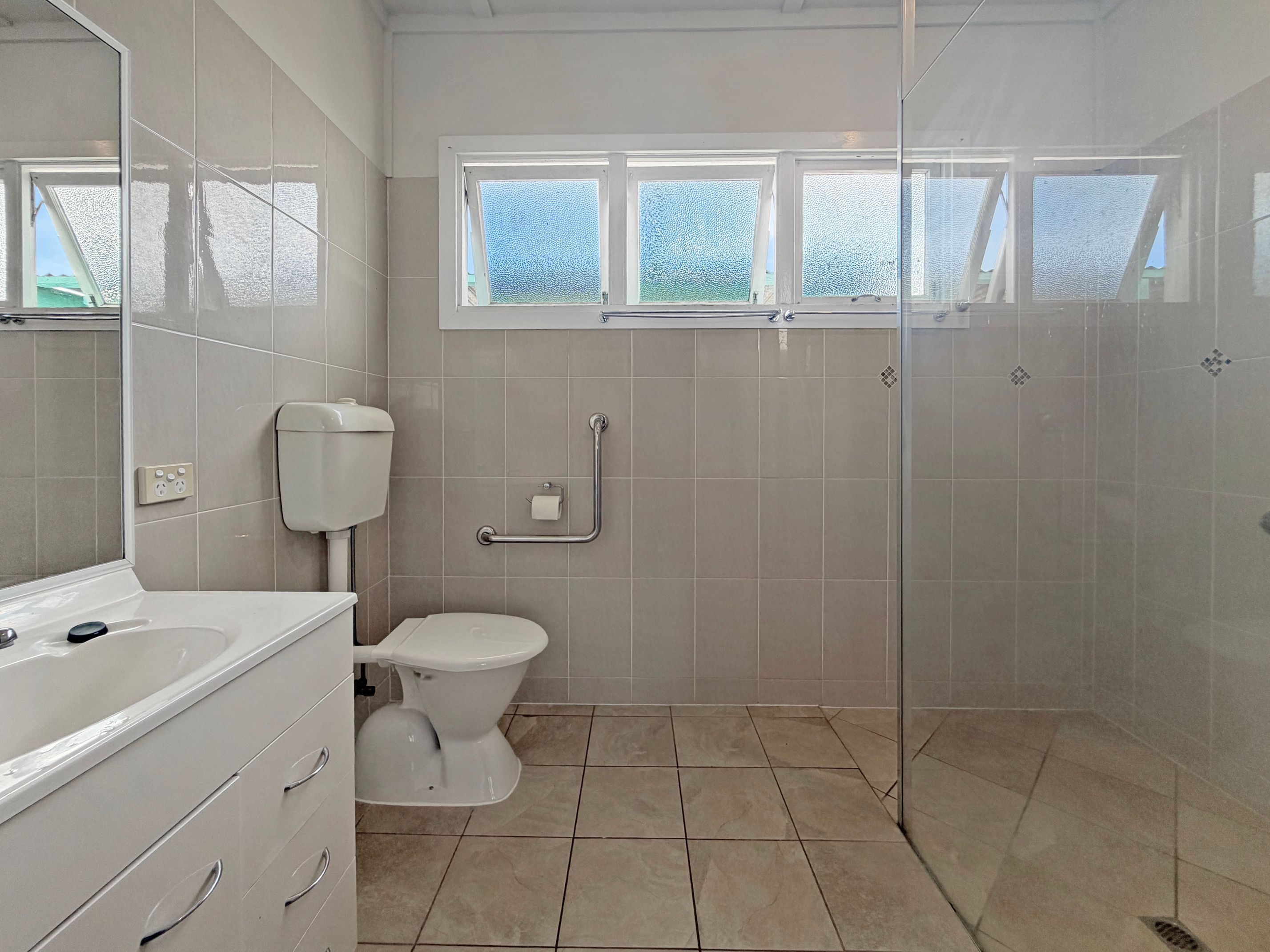 105 Neptune Street — photo 7 of 9