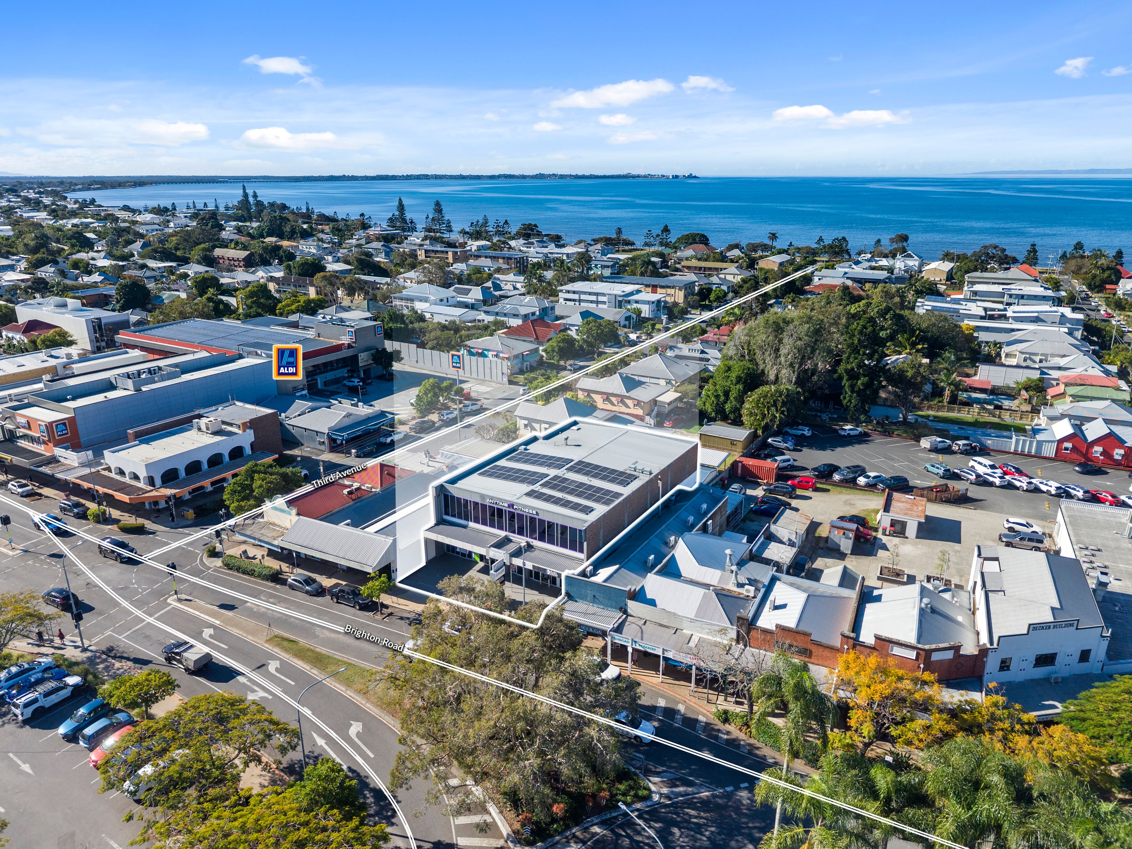 27 Brighton Road, Sandgate, QLD 4017