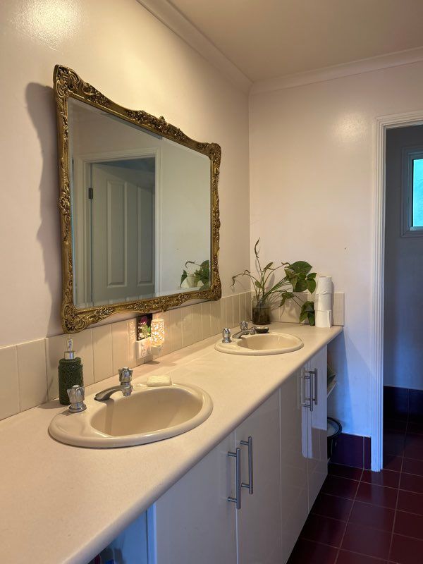 33 Casuarina Avenue — photo 6 of 7