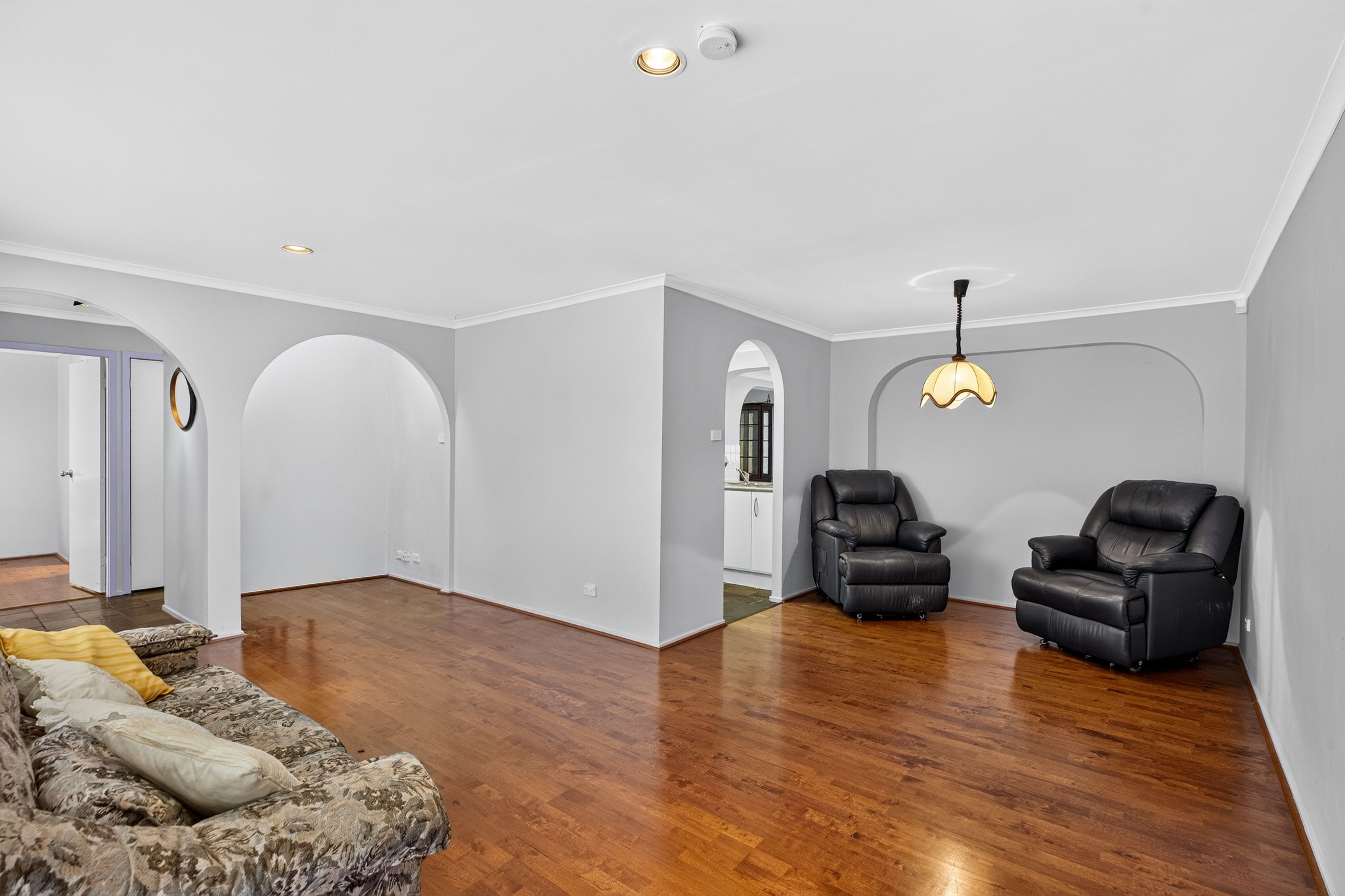 6 Scarus Place — photo 11 of 27