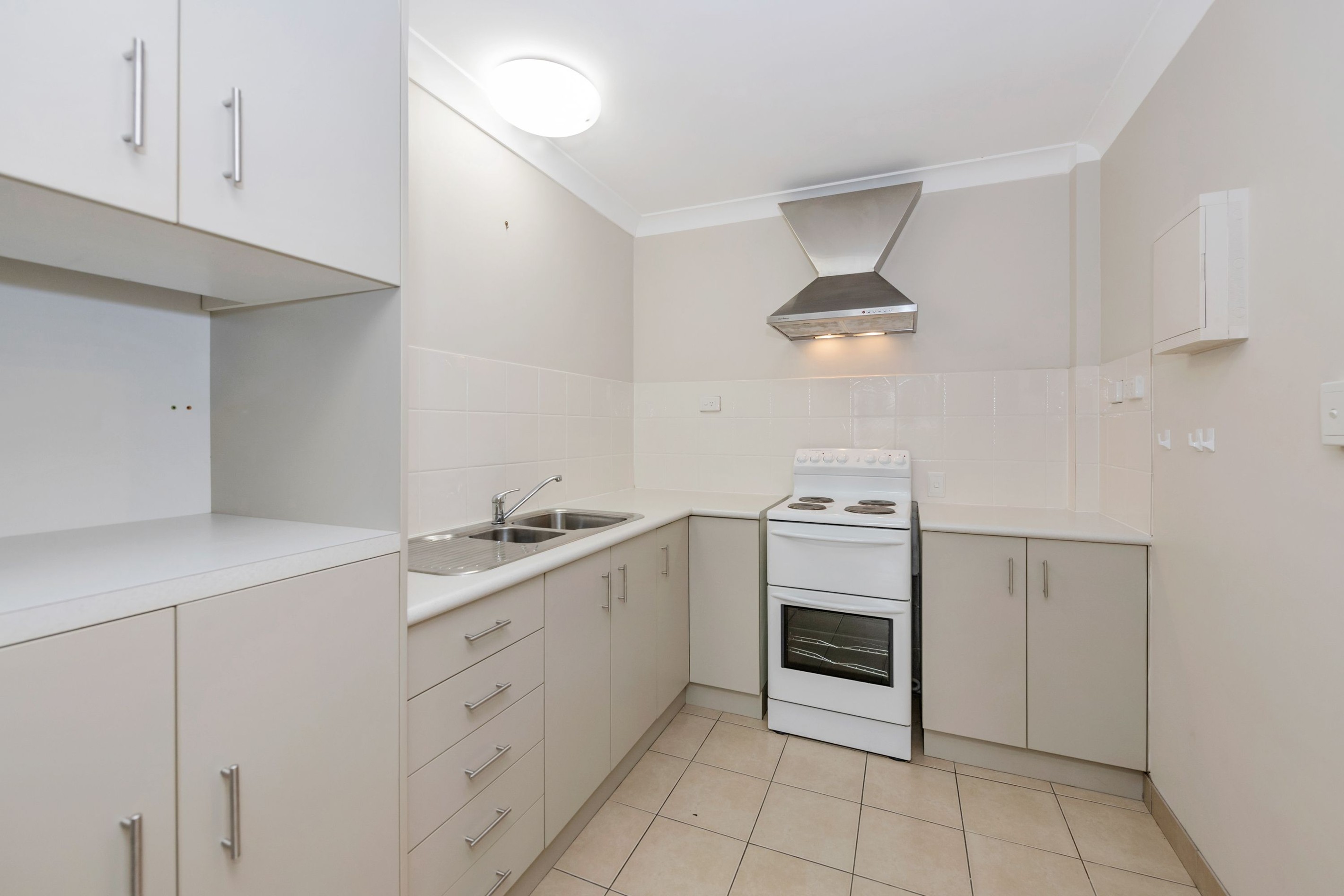 2/25 Mcilwraith Street, South Townsville, QLD 4810