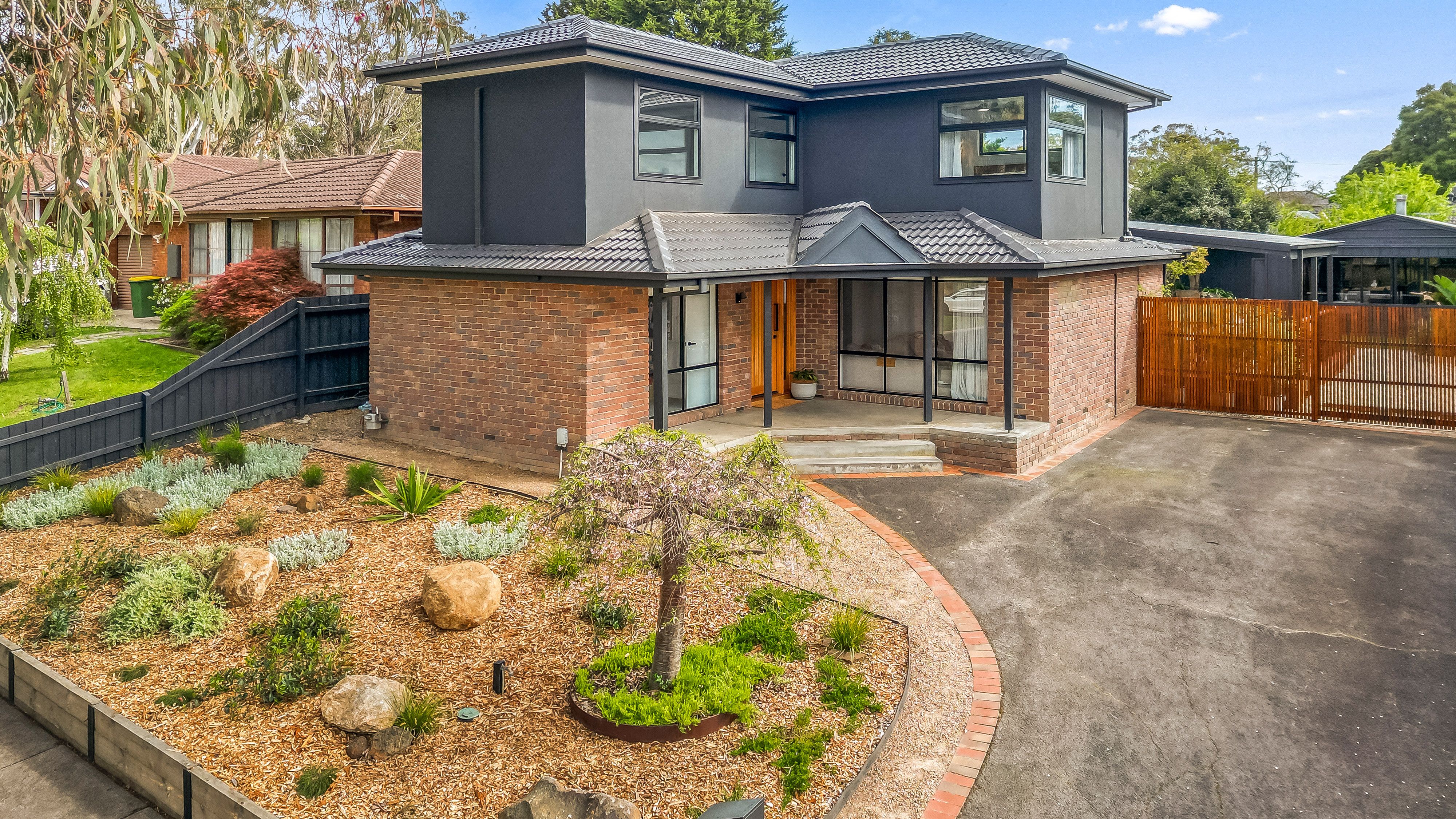 38 Azarow Circuit, Croydon South, VIC 3136