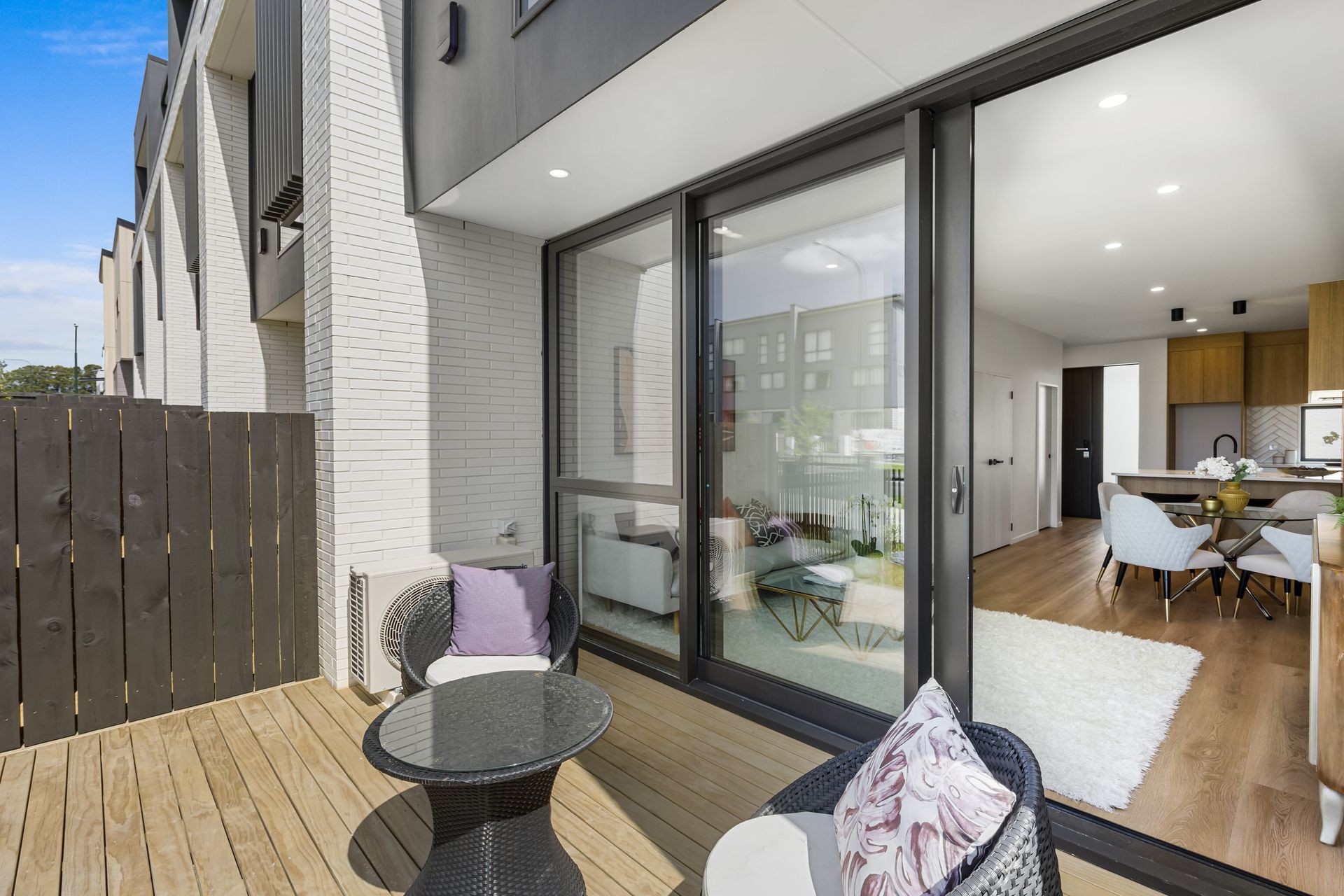 5/239 Flat Bush School Road, Flat Bush, Manukau City