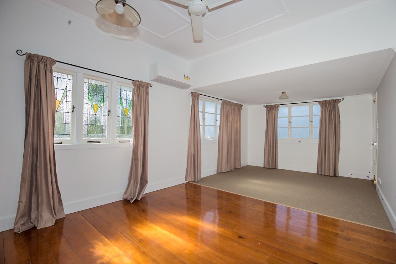 1/13 Glena Street, Fairfield, QLD 4103