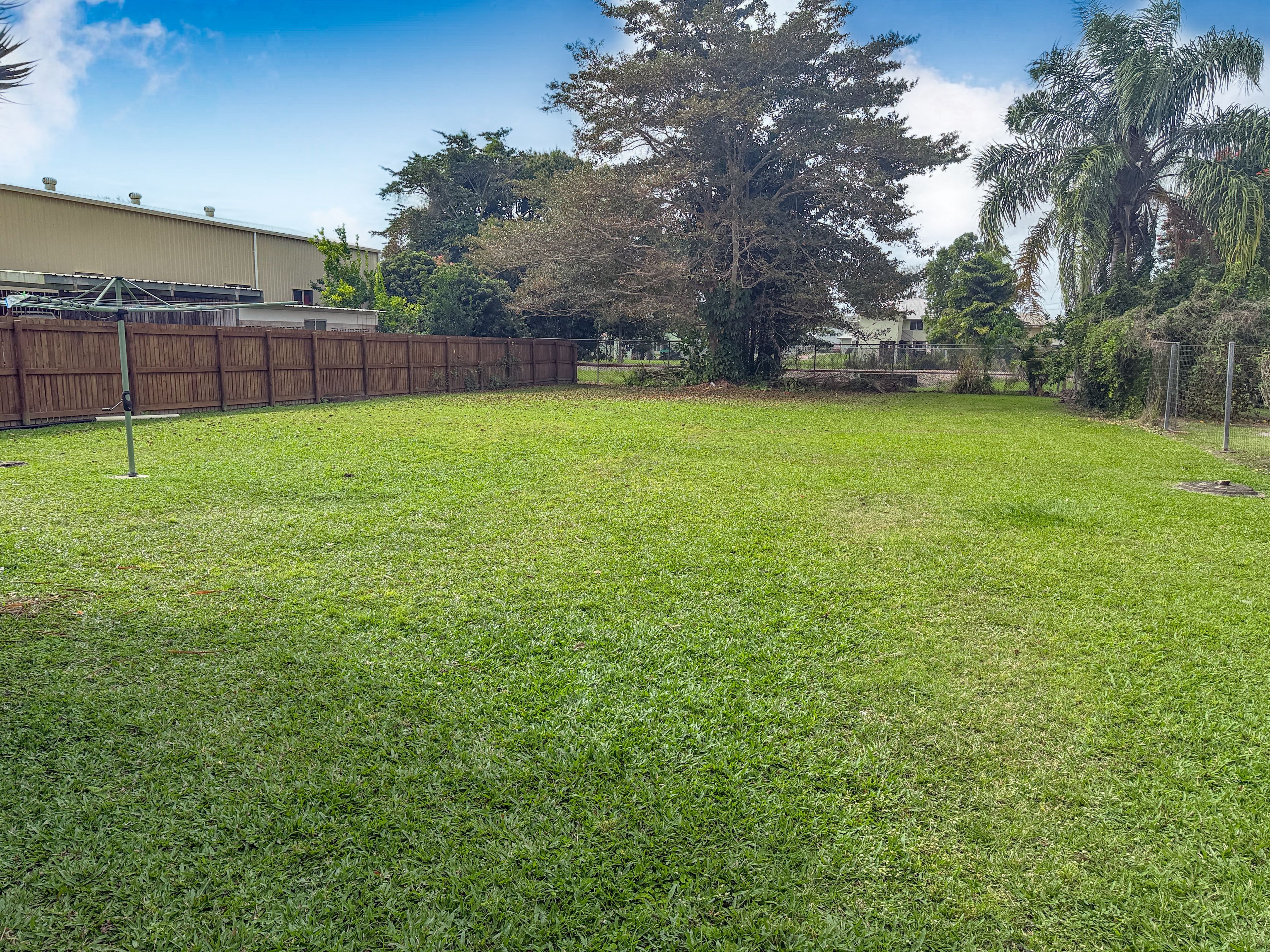 2/10 Abbott Street — photo 9 of 11