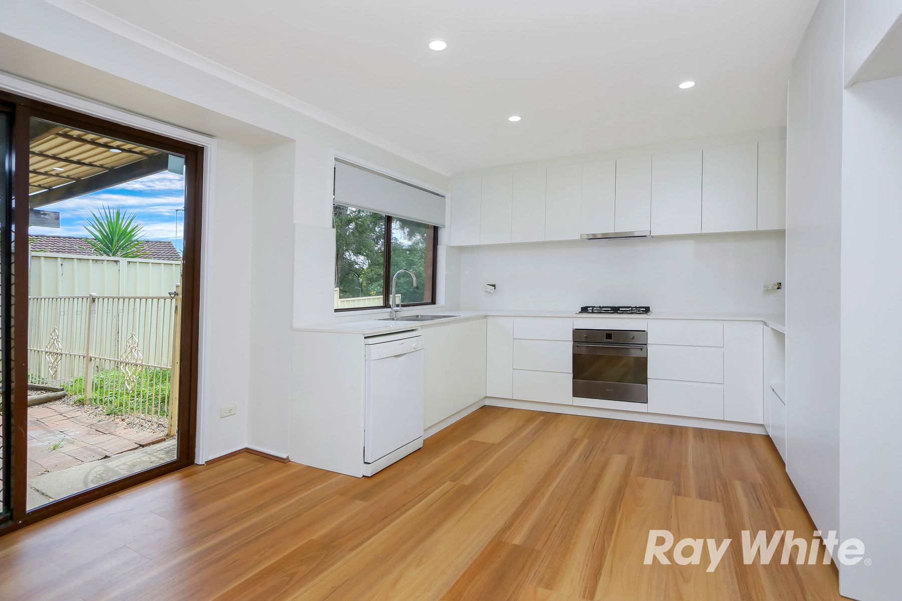 41 Corio Drive, St Clair, NSW 2759