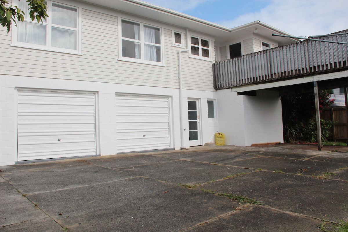 21 Mayfair Crescent, Mairangi Bay, North Shore City