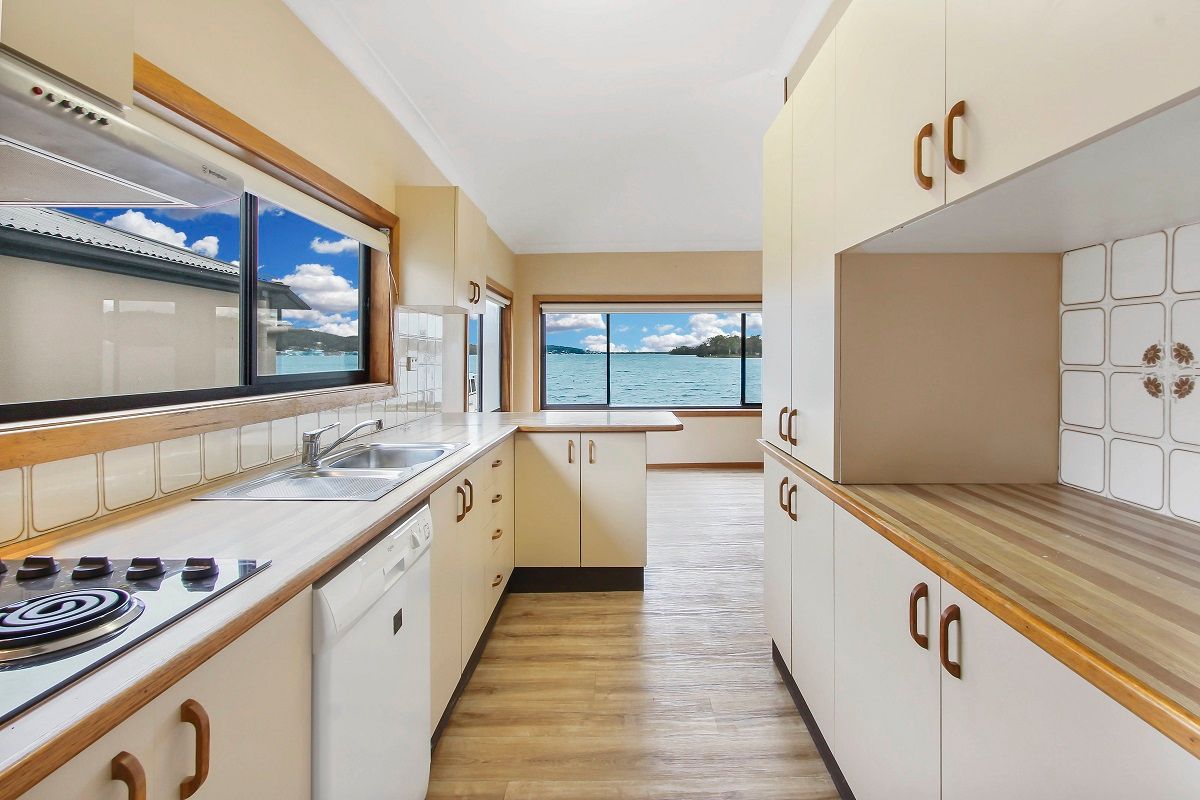 220 Kilaben Road, Kilaben Bay, NSW 2283