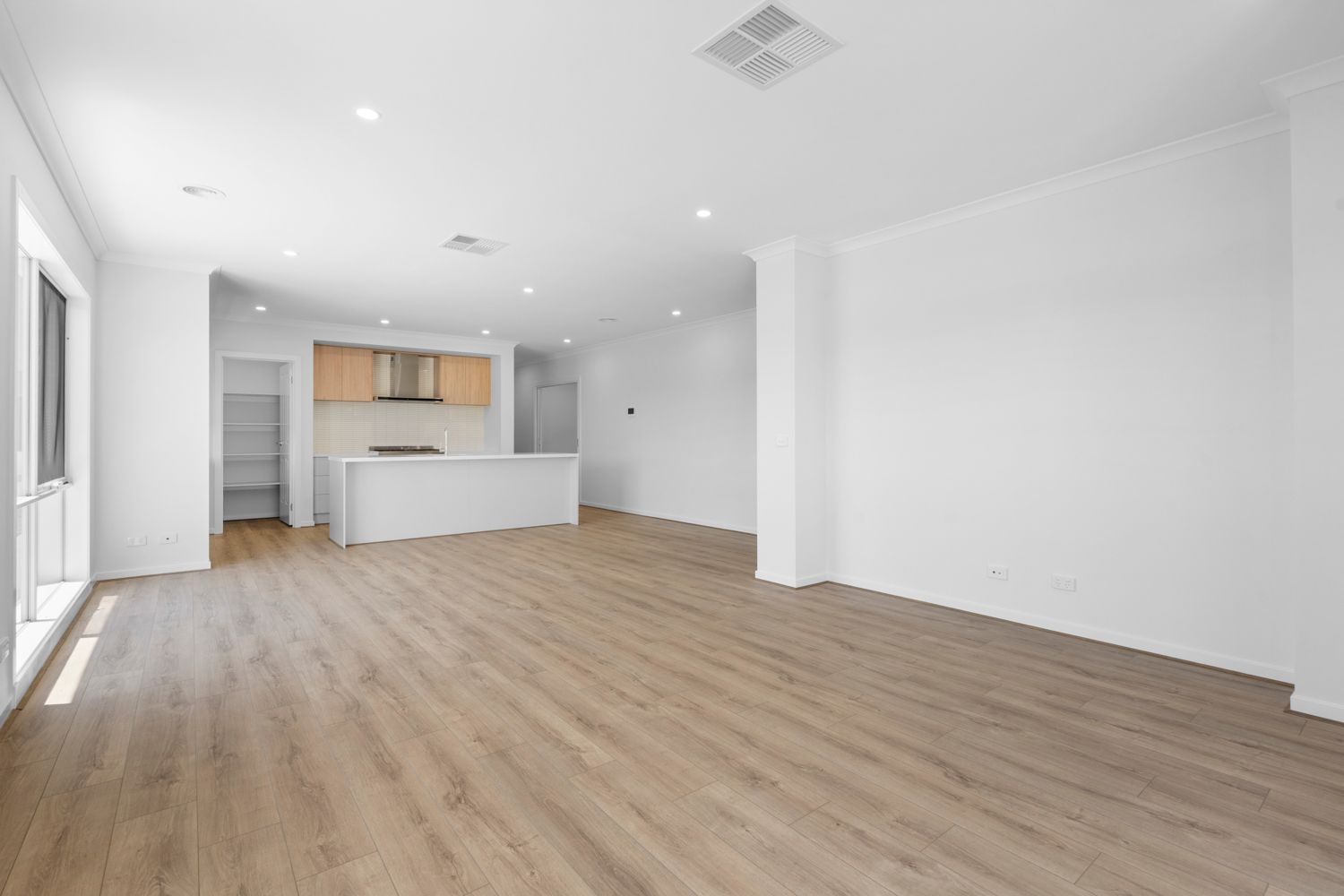 5 Scoparia Court — photo 4 of 6