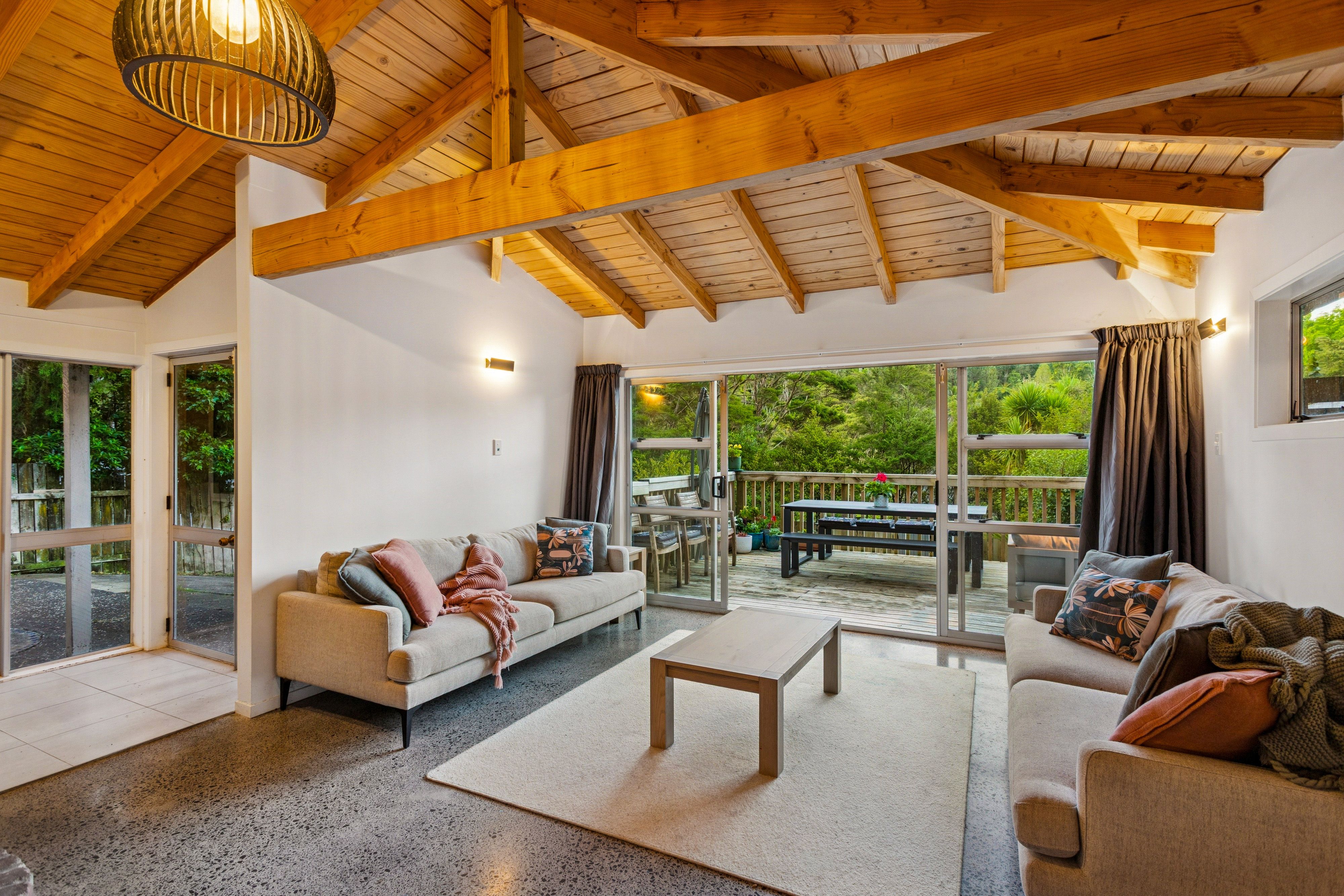 16 Fawcett Road, Laingholm, Waitakere City