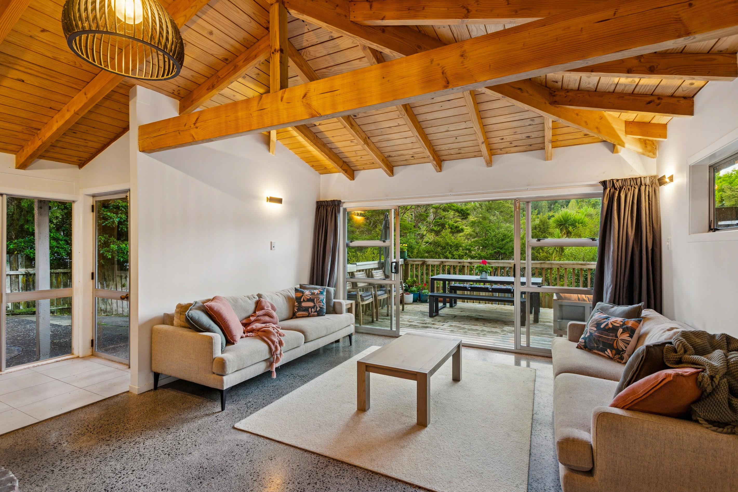 16 Fawcett Road, Laingholm, Waitakere City