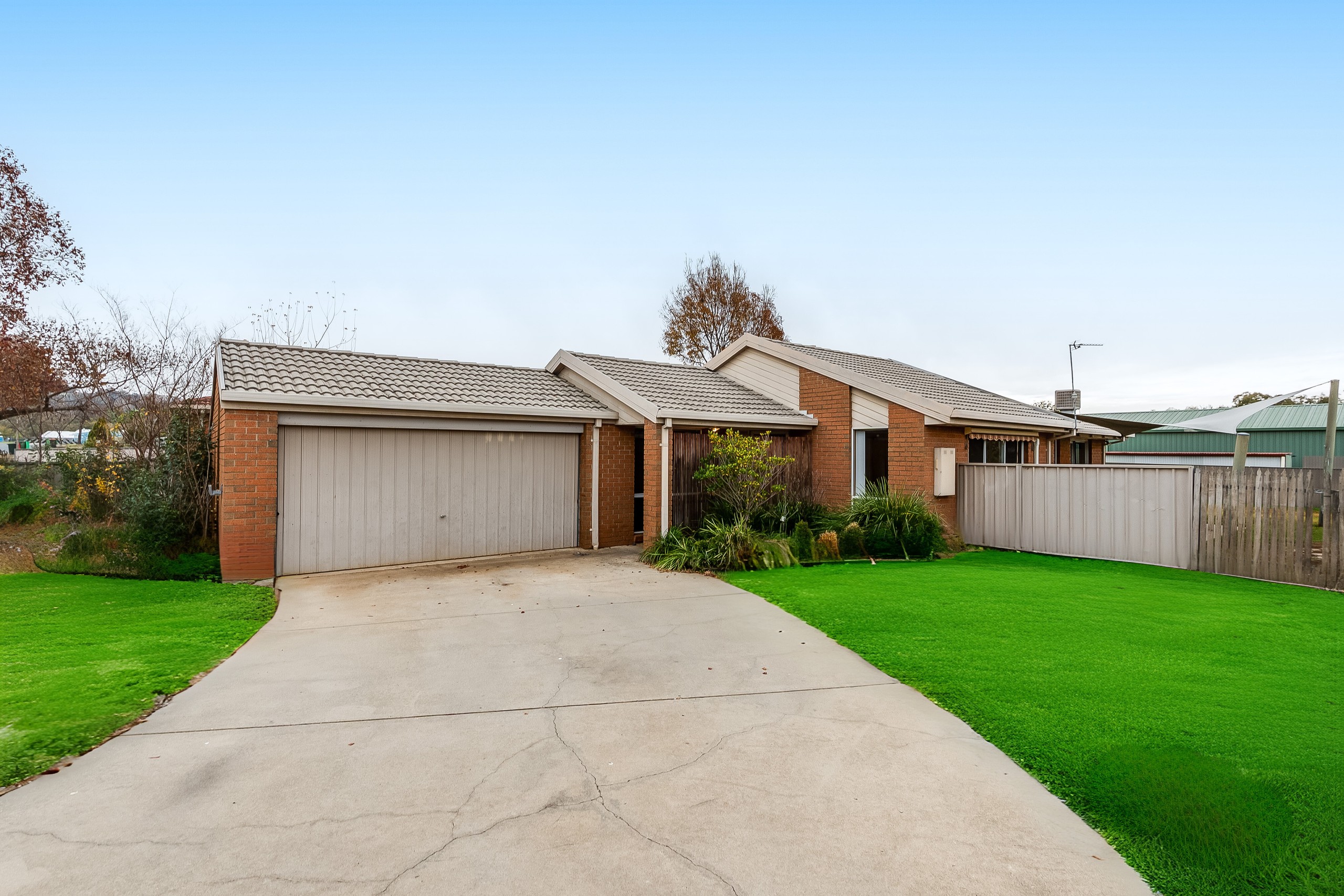 10 Ware Avenue, West Wodonga, VIC 3690