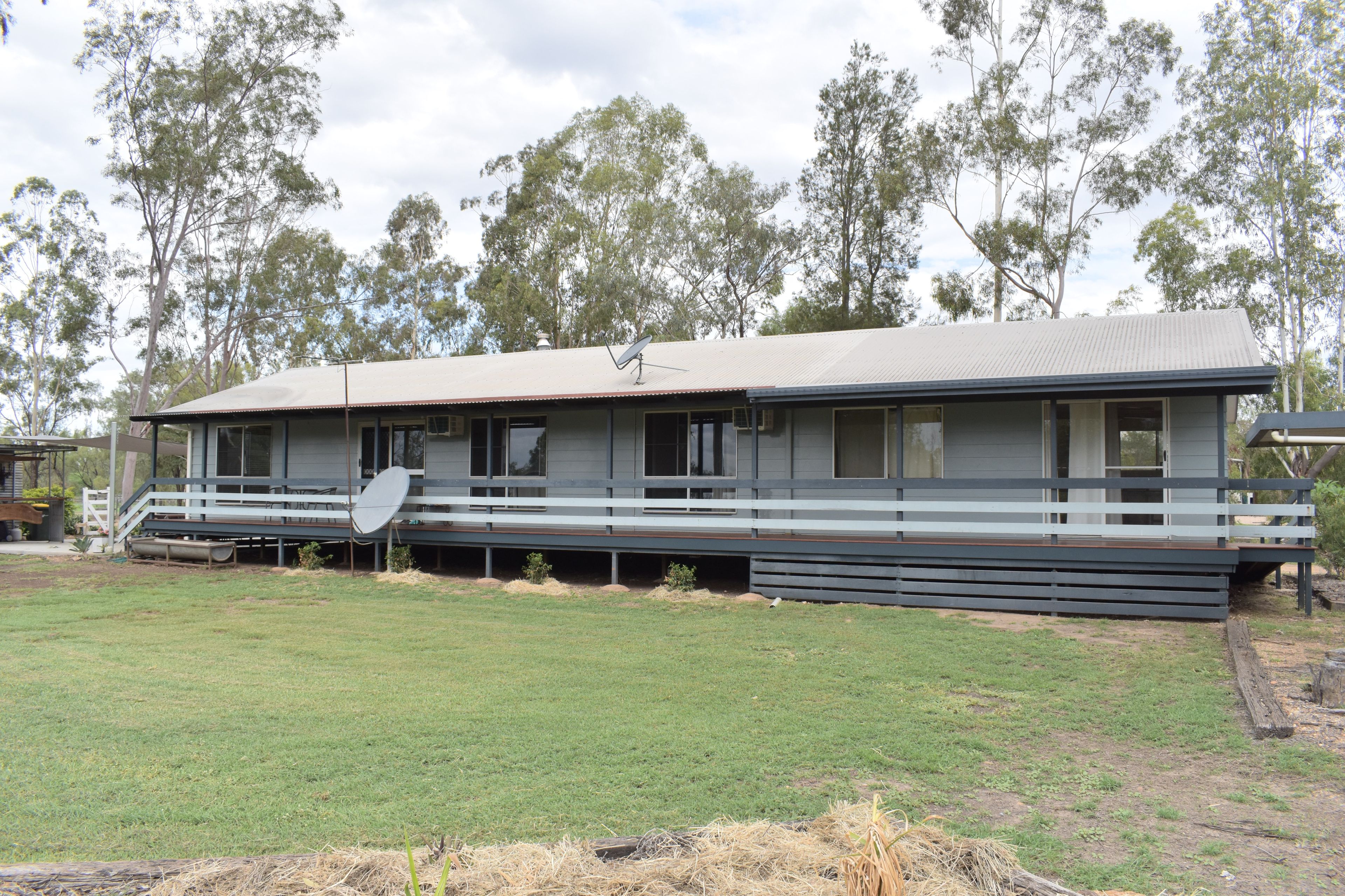 32 Silica Road, Emerald QLD 4720