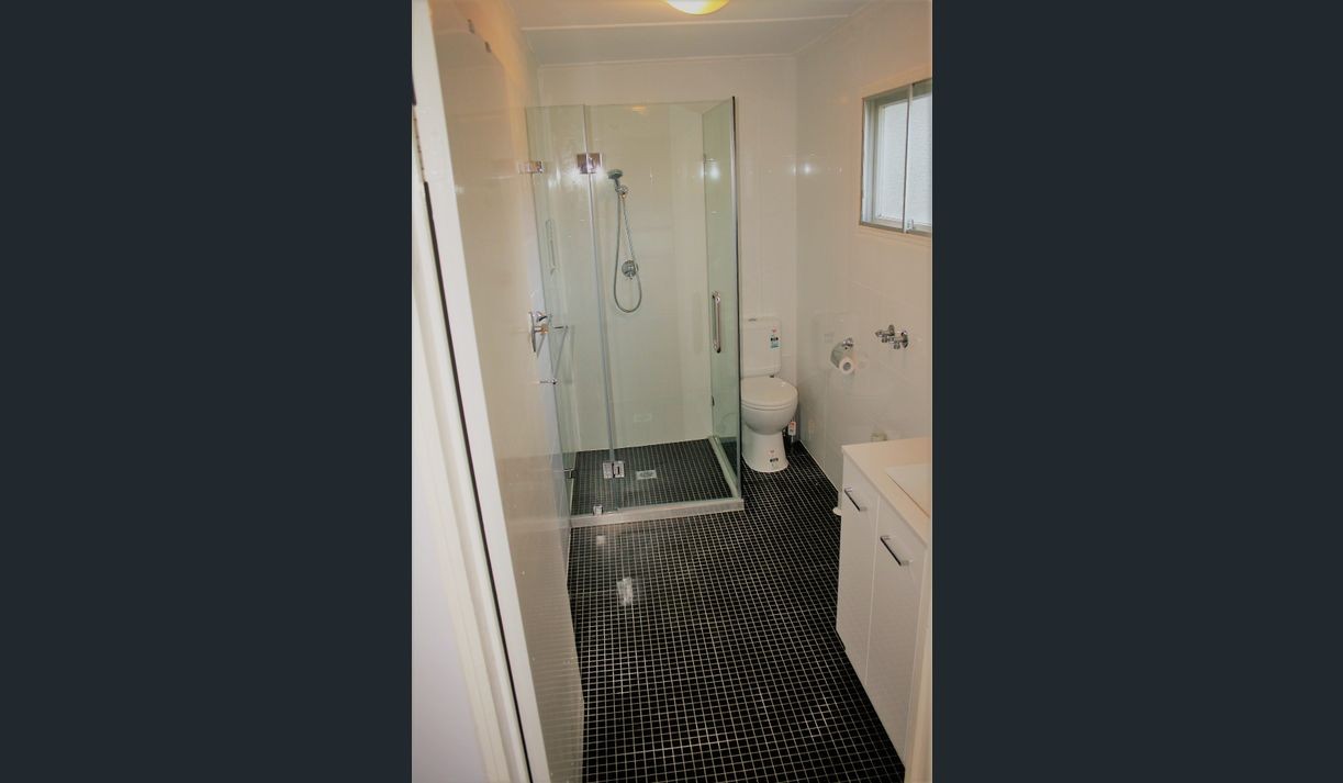 18 Allden Avenue, Labrador, QLD 4215