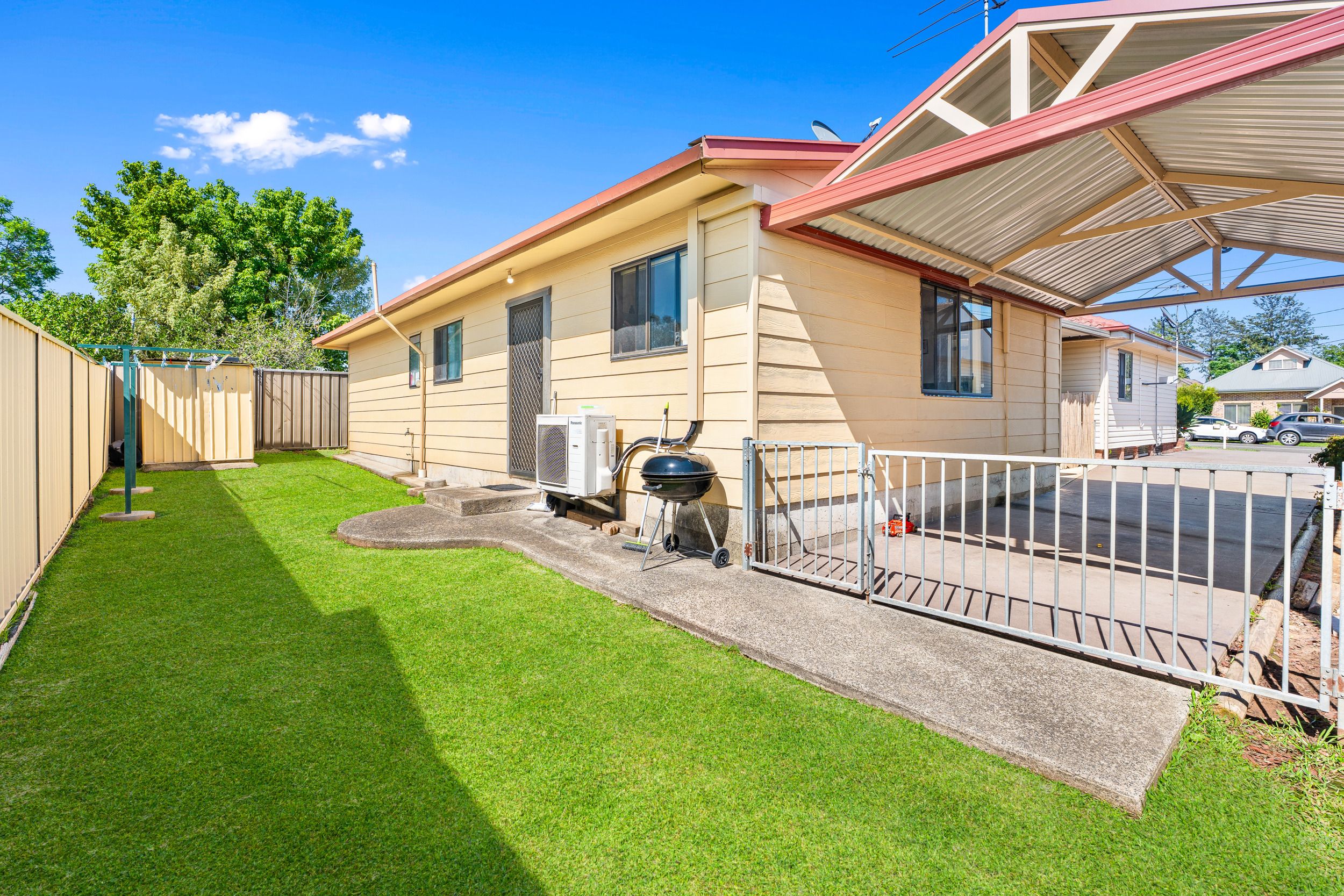 62 College Street, Cambridge Park, NSW