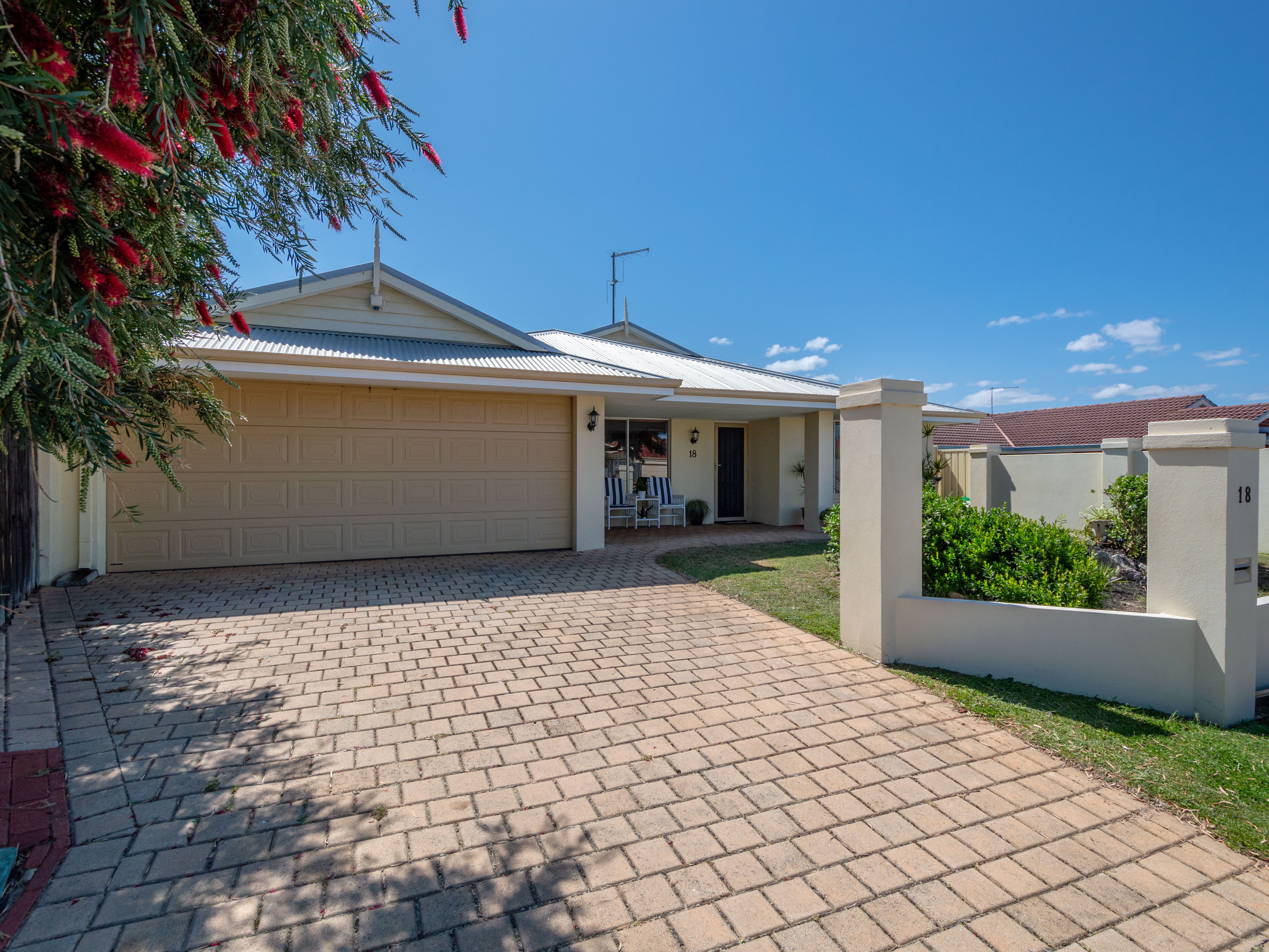 18 Port Jackson Parade, Quinns Rocks, WA 6030