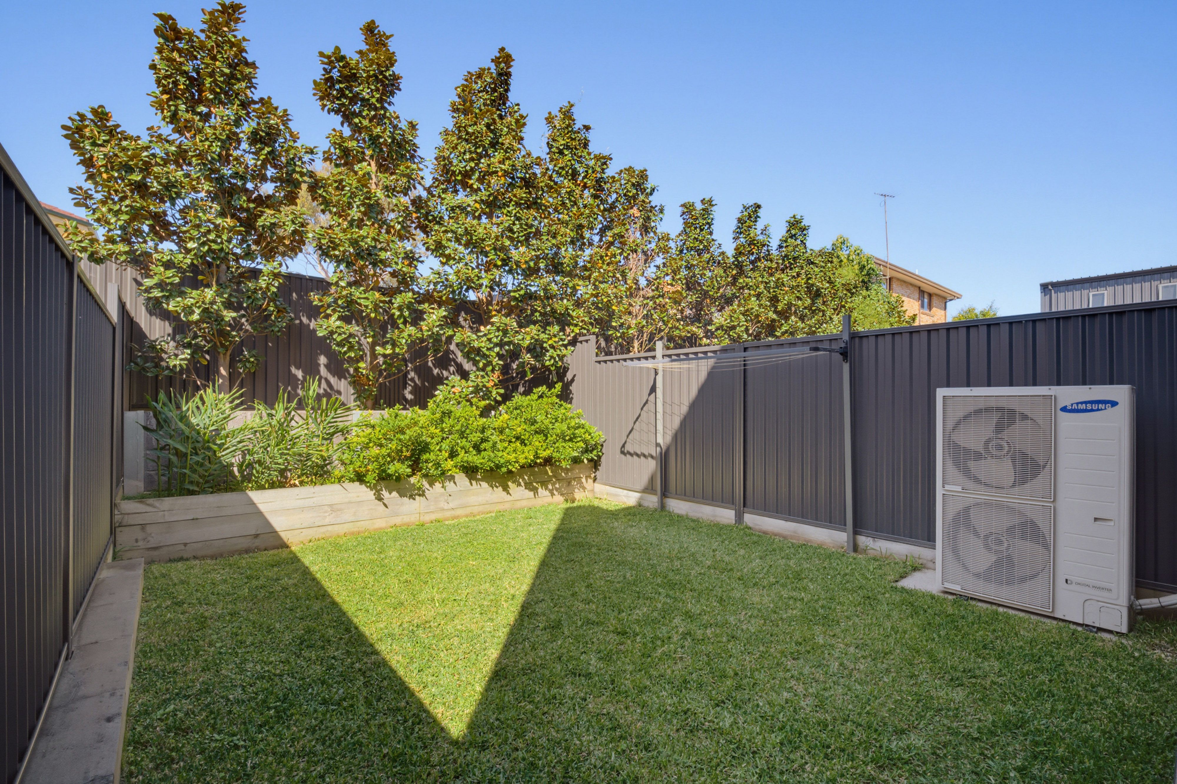 4/16 Thurlow Street — photo 3 of 13