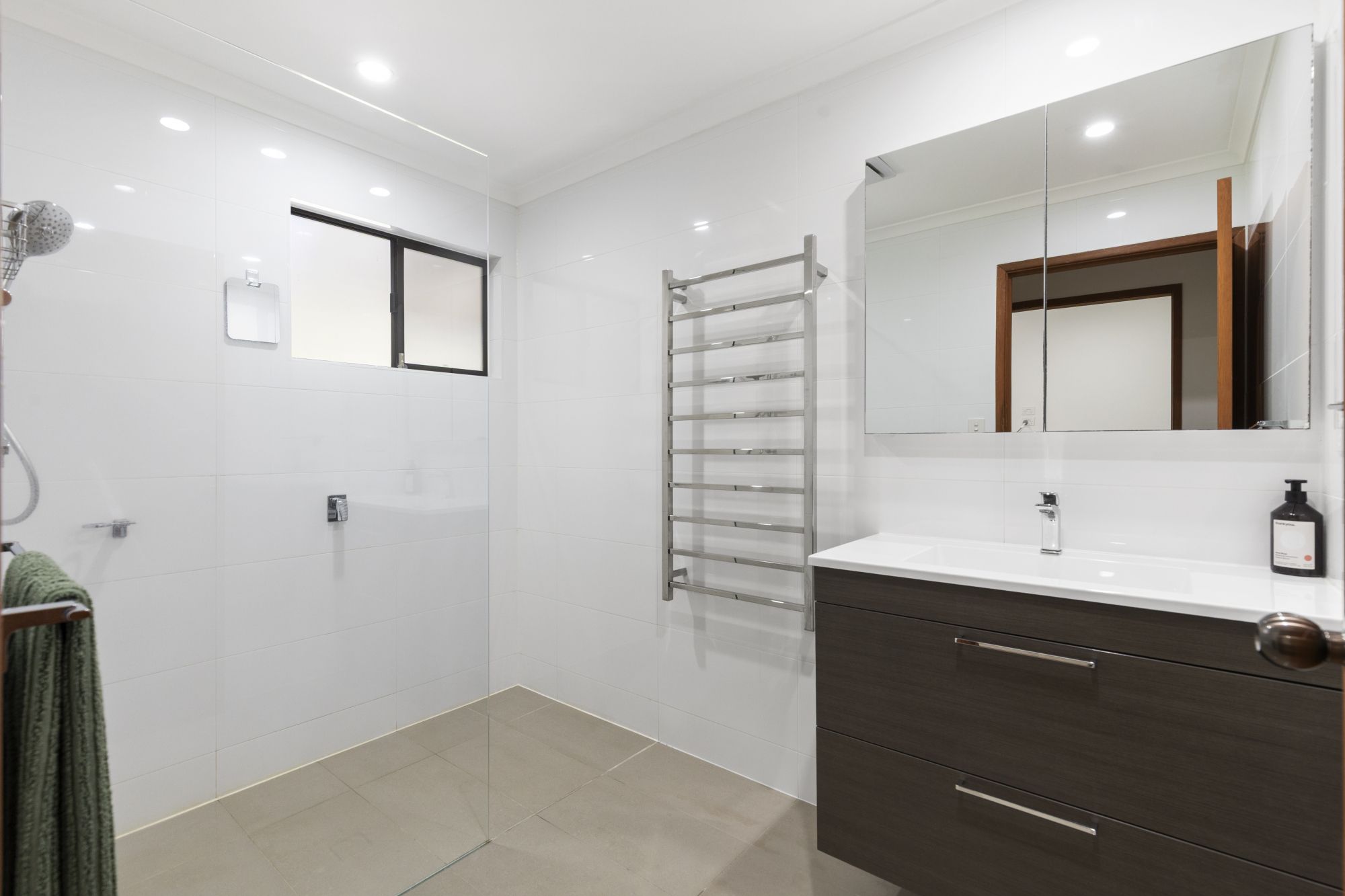 11 Connemara Road — photo 8 of 30