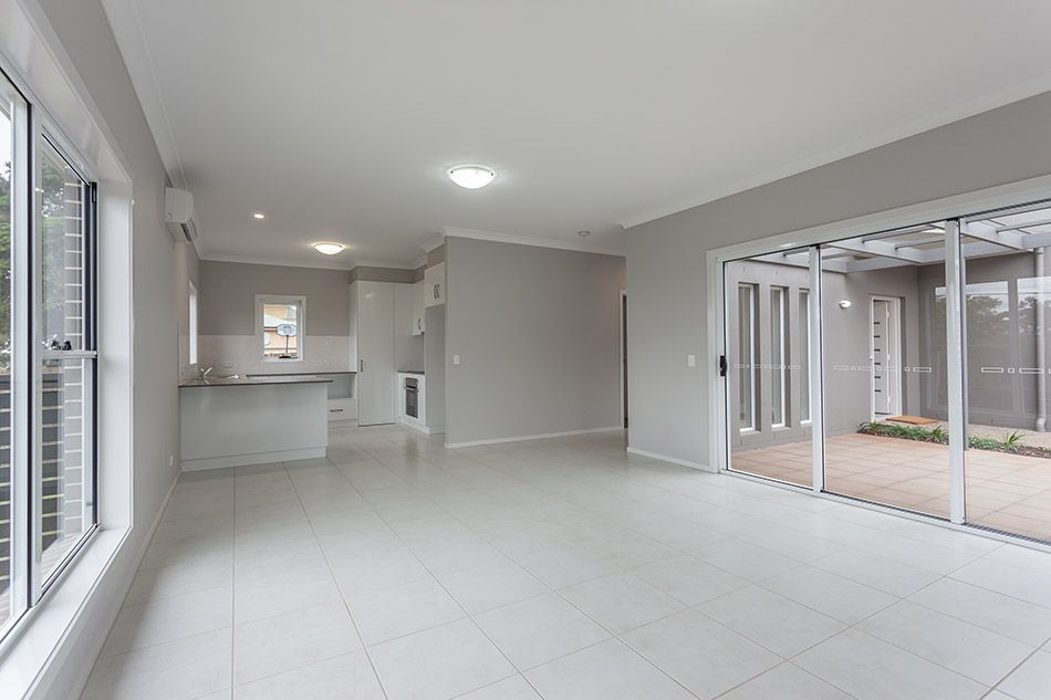 Unit 3/ 5 Messines Street, Harlaxton, QLD 4350