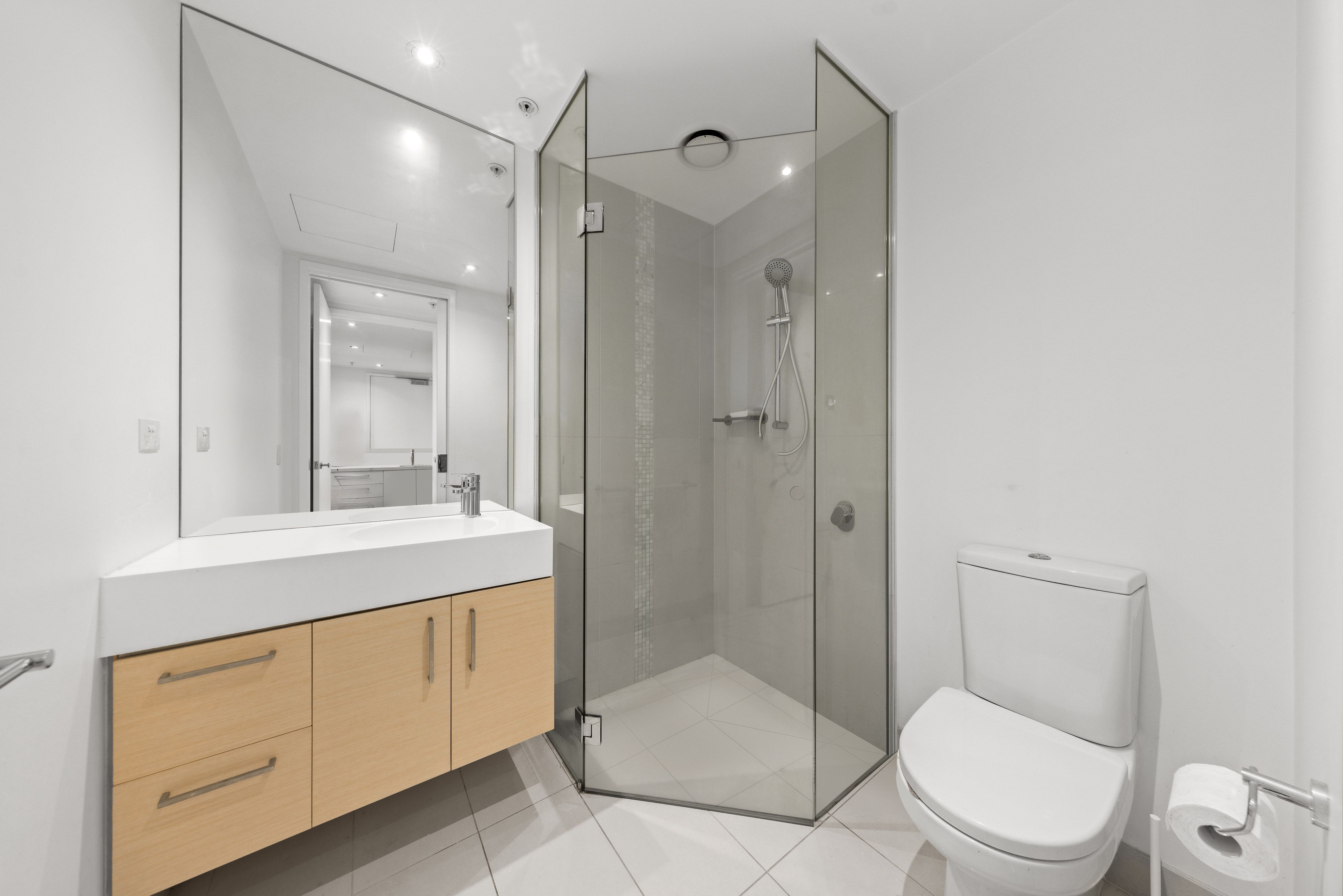 3609/35 Queensbridge Street — photo 9 of 24