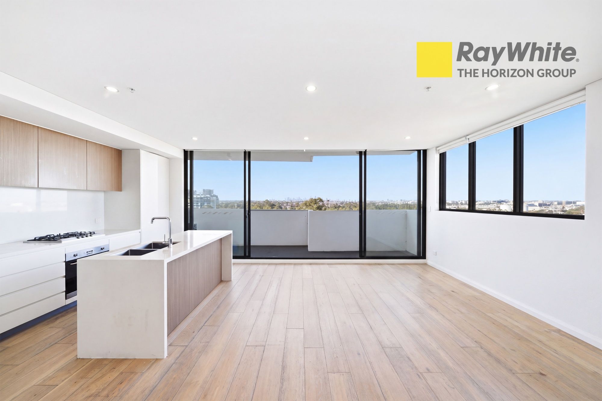 1007/10 Gertrude Street — photo 4 of 25