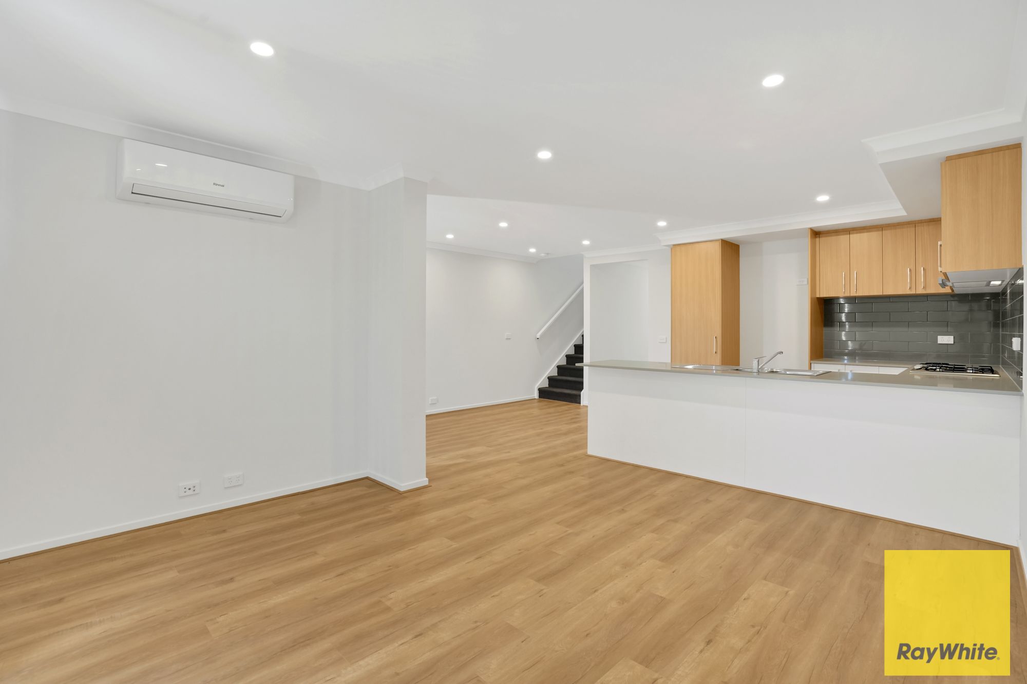 8 Bunch Walk, Truganina, VIC 3029