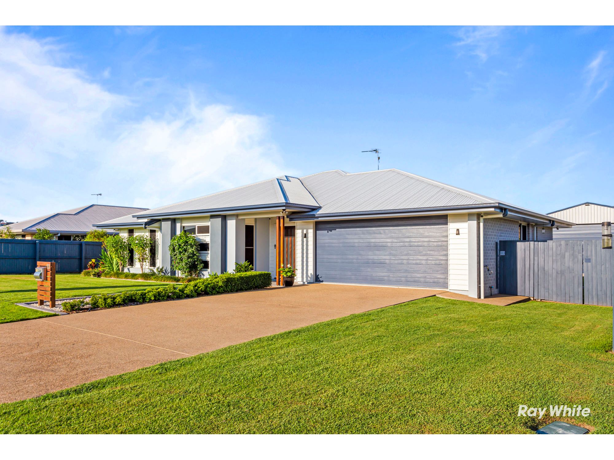 6 Nyora Close, Endeavour Hills VIC 3802