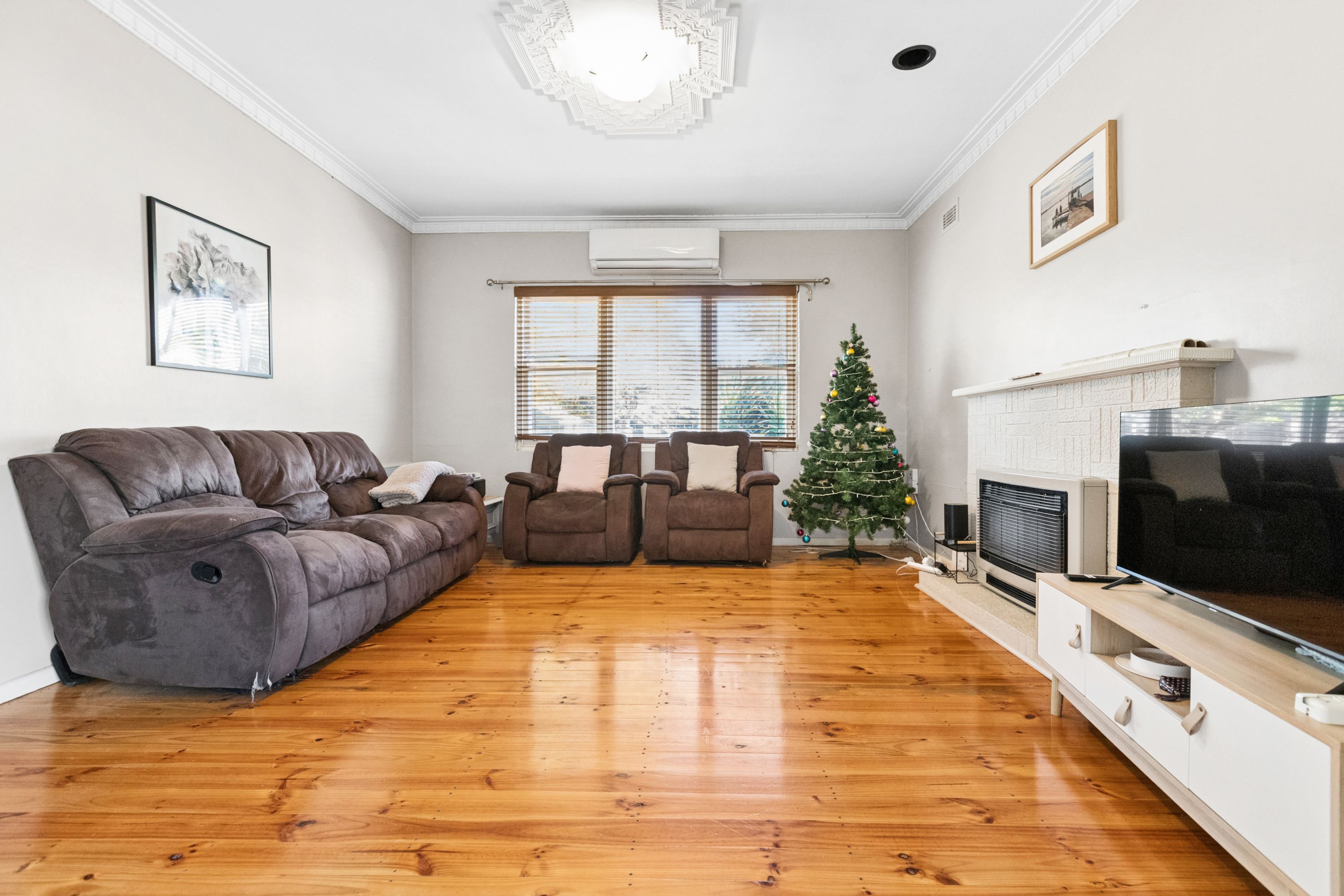 1 Oak Avenue — photo 6 of 20