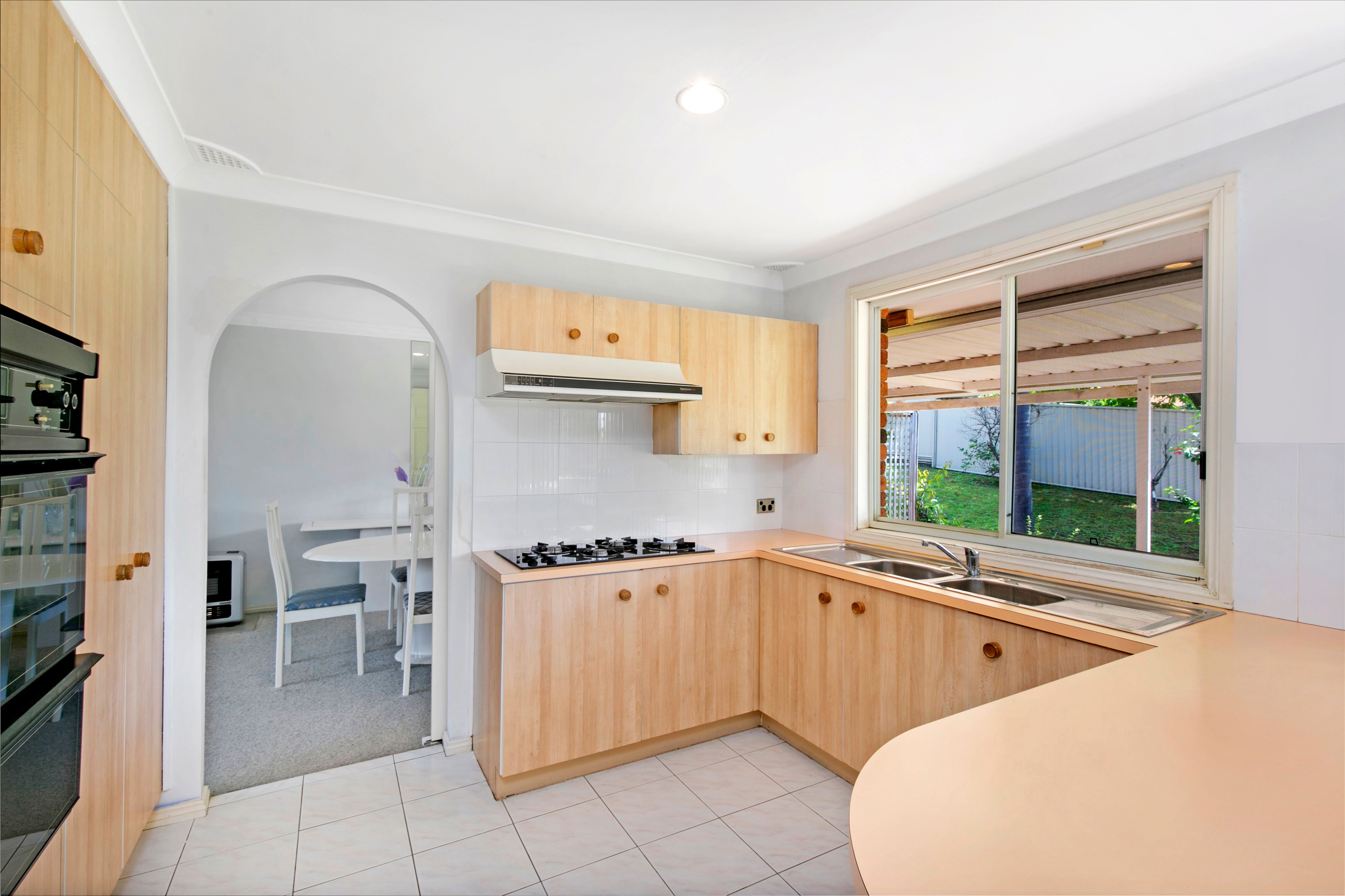 6 Ilford Place, Abbotsbury, NSW 2176