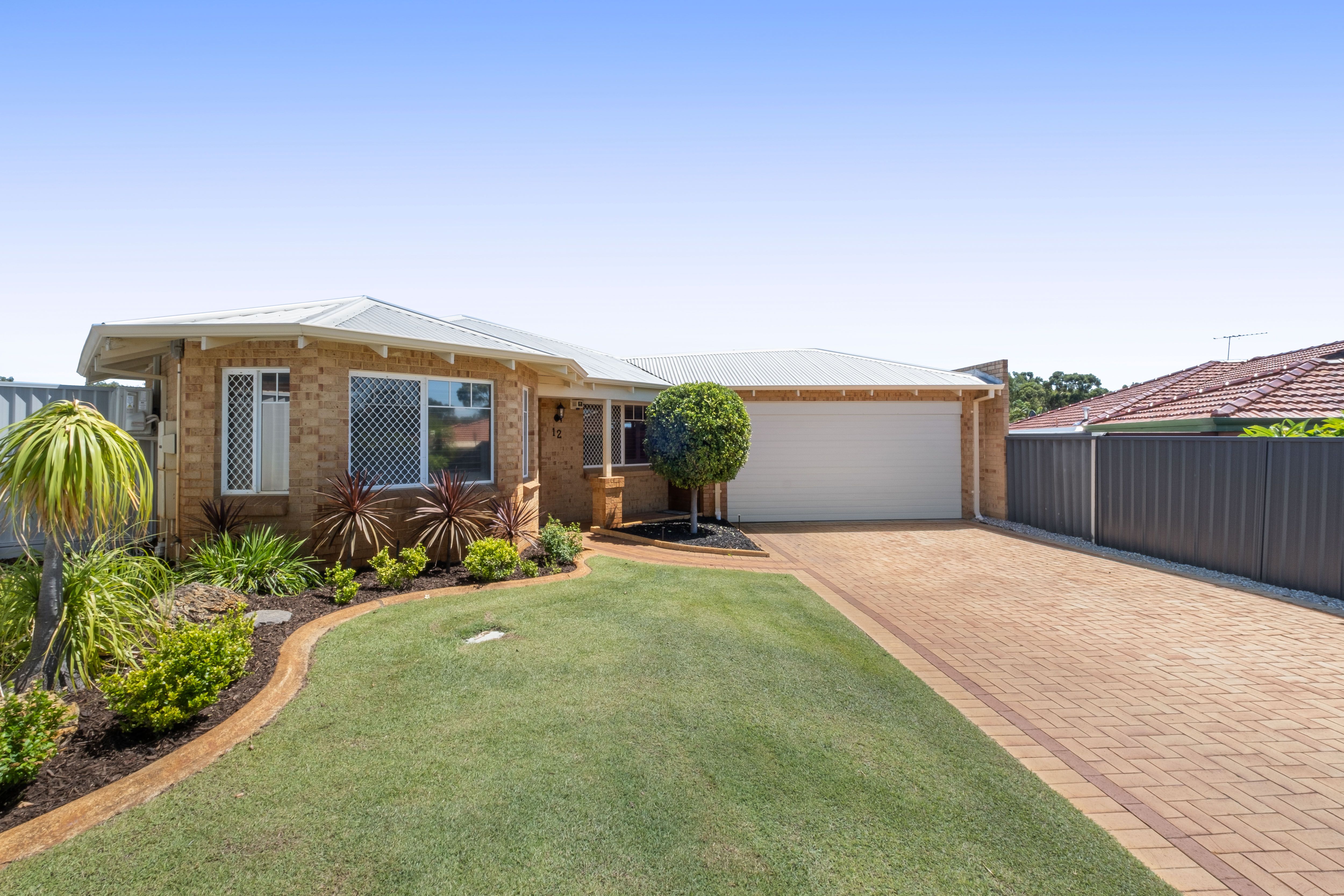 12 Rawlinna Heights, Ballajura, WA 6066