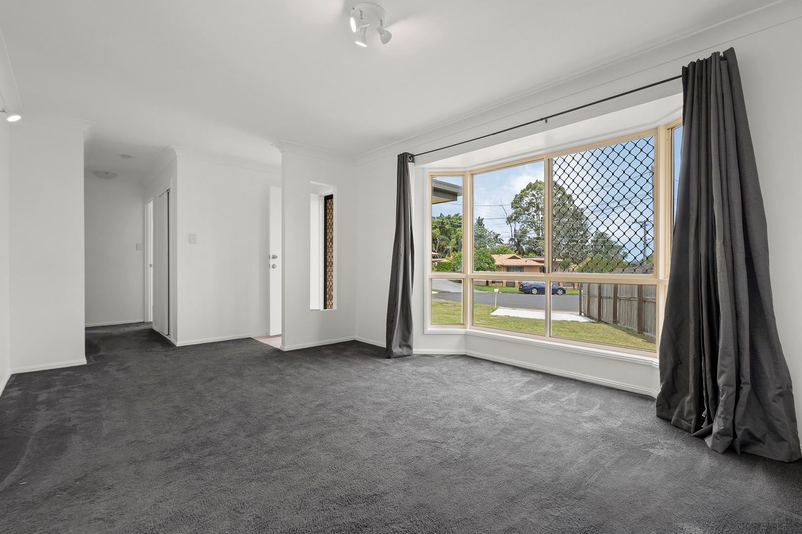 8 Burton Court, Boronia Heights, QLD 4124