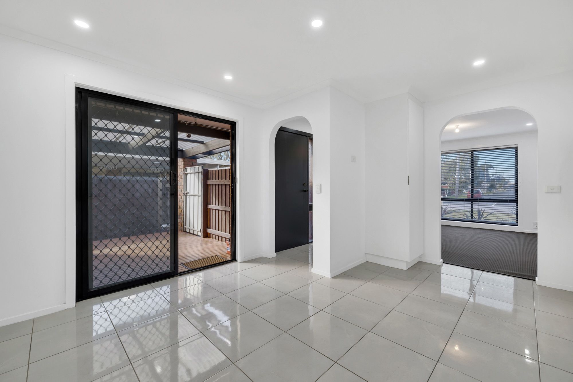 2/27 Bartlett Crescent, Hoppers Crossing, VIC 3029