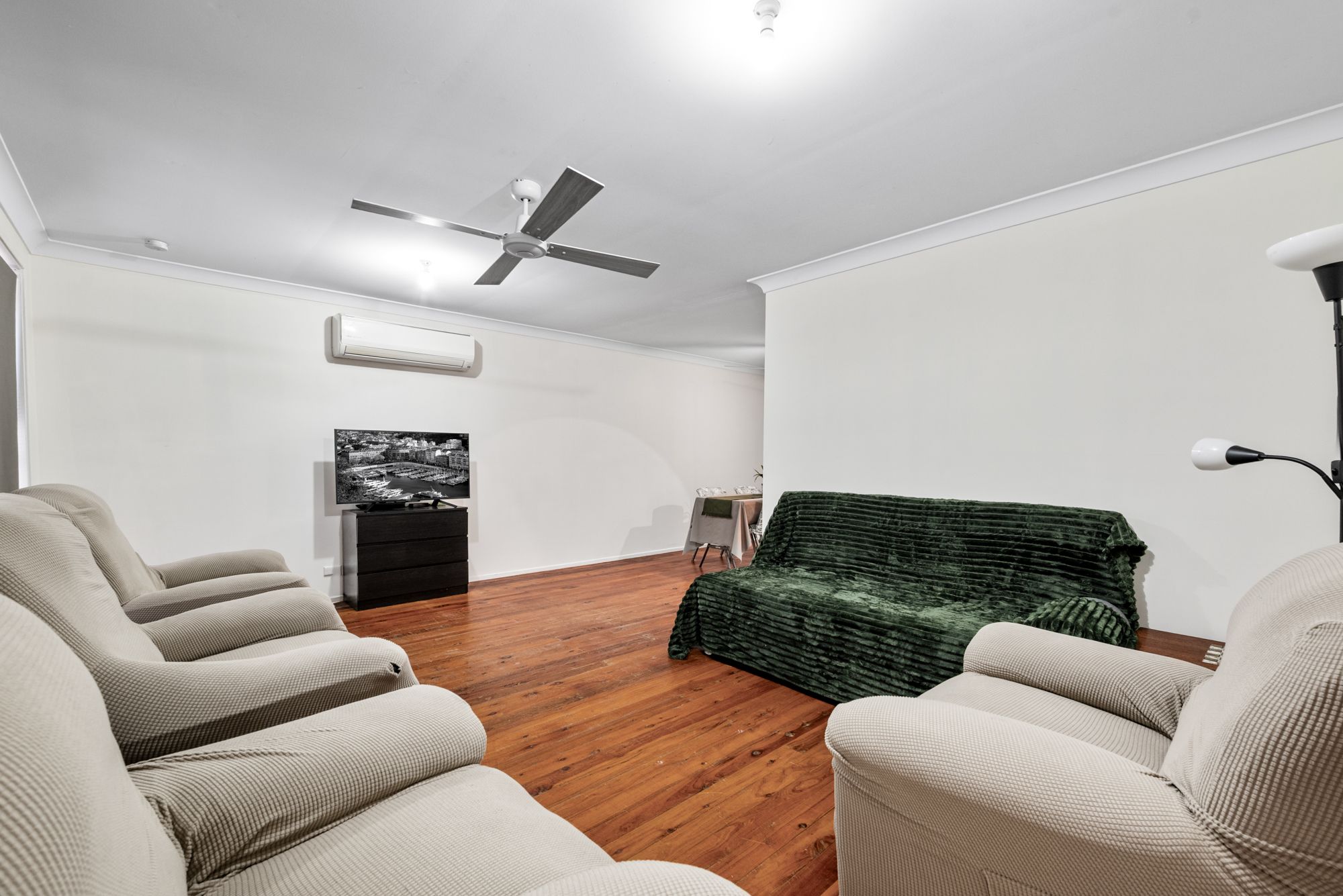 20 Euphrates Place, Kearns, NSW 2558