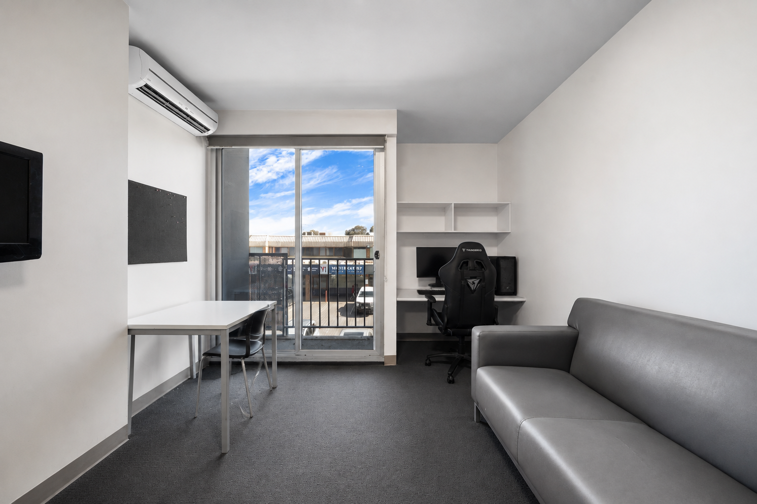 118/304 Waymouth Street — photo 4 of 20